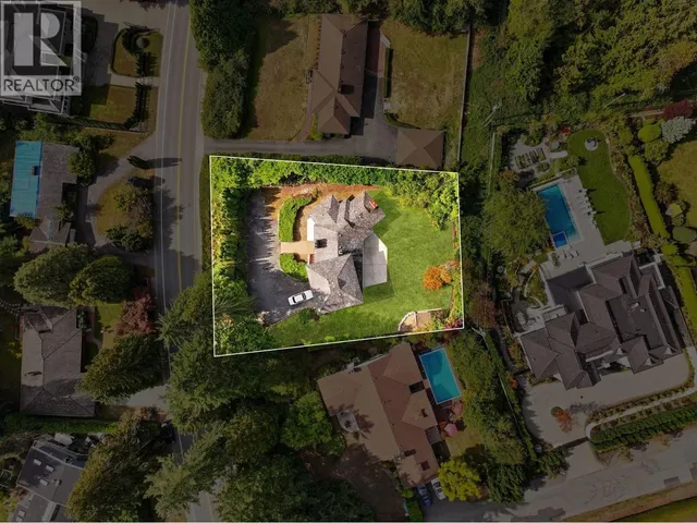 535 STEVENS DRIVE, West Vancouver 4
