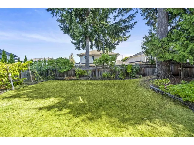 6012 124 STREET, Surrey 5