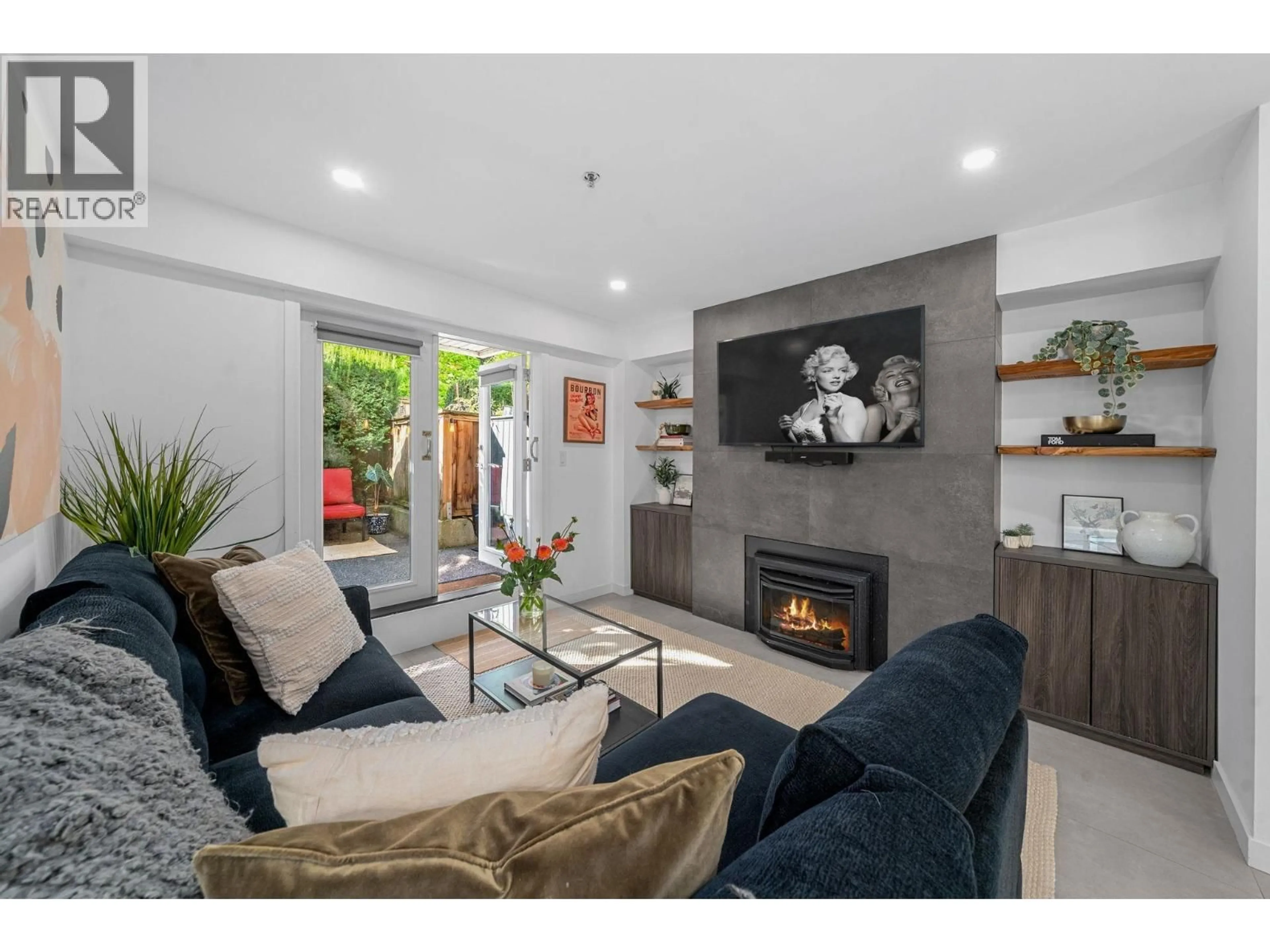 Living room with furniture, unknown for 104 - 828 14TH AVENUE, Vancouver British Columbia V5Z1R1