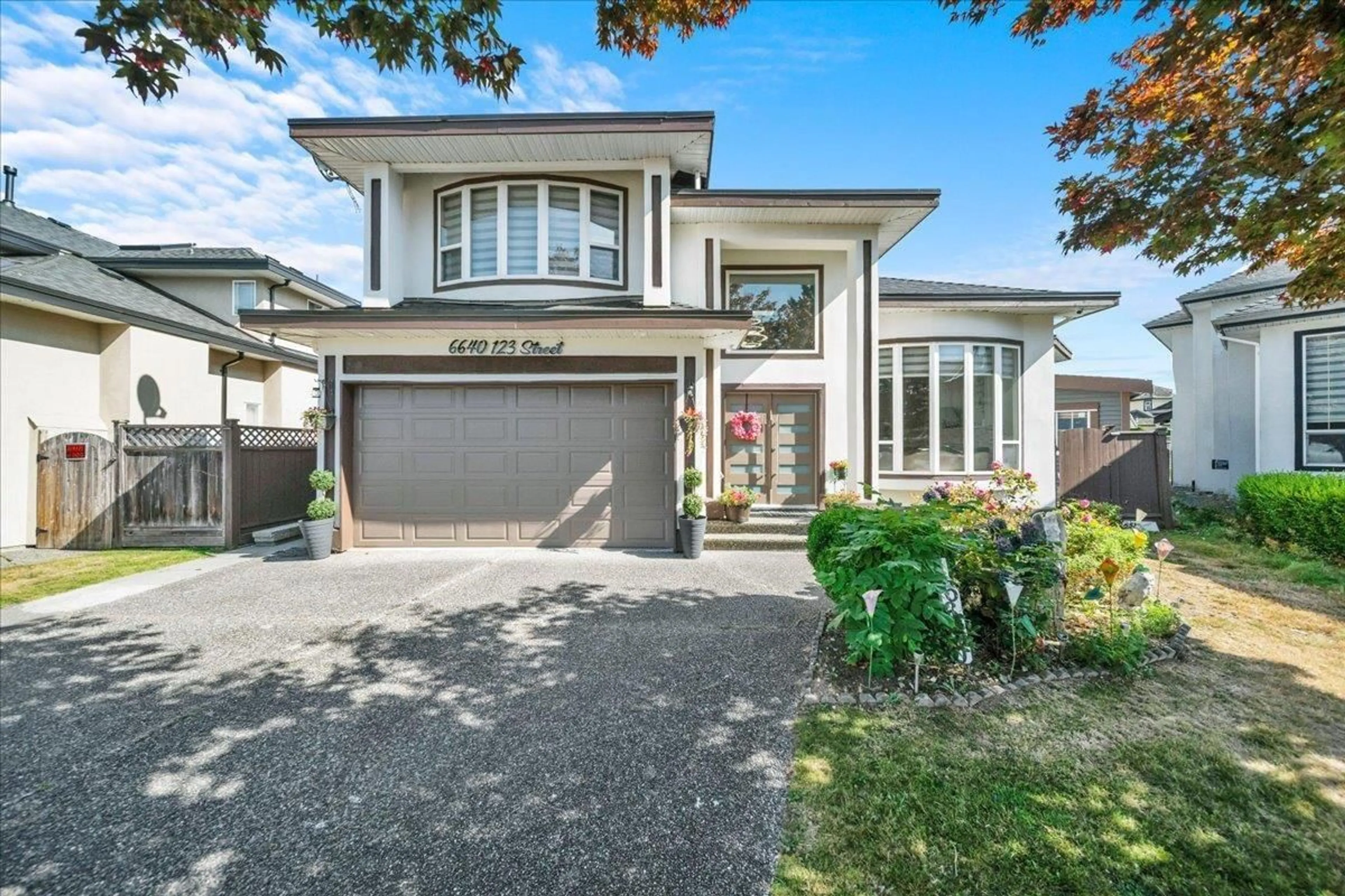 Home with brick exterior material, street for 6640 123 STREET, Surrey British Columbia V3W0W1