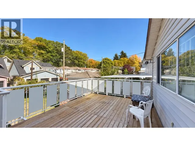 1025 22ND AVENUE, Vancouver 3