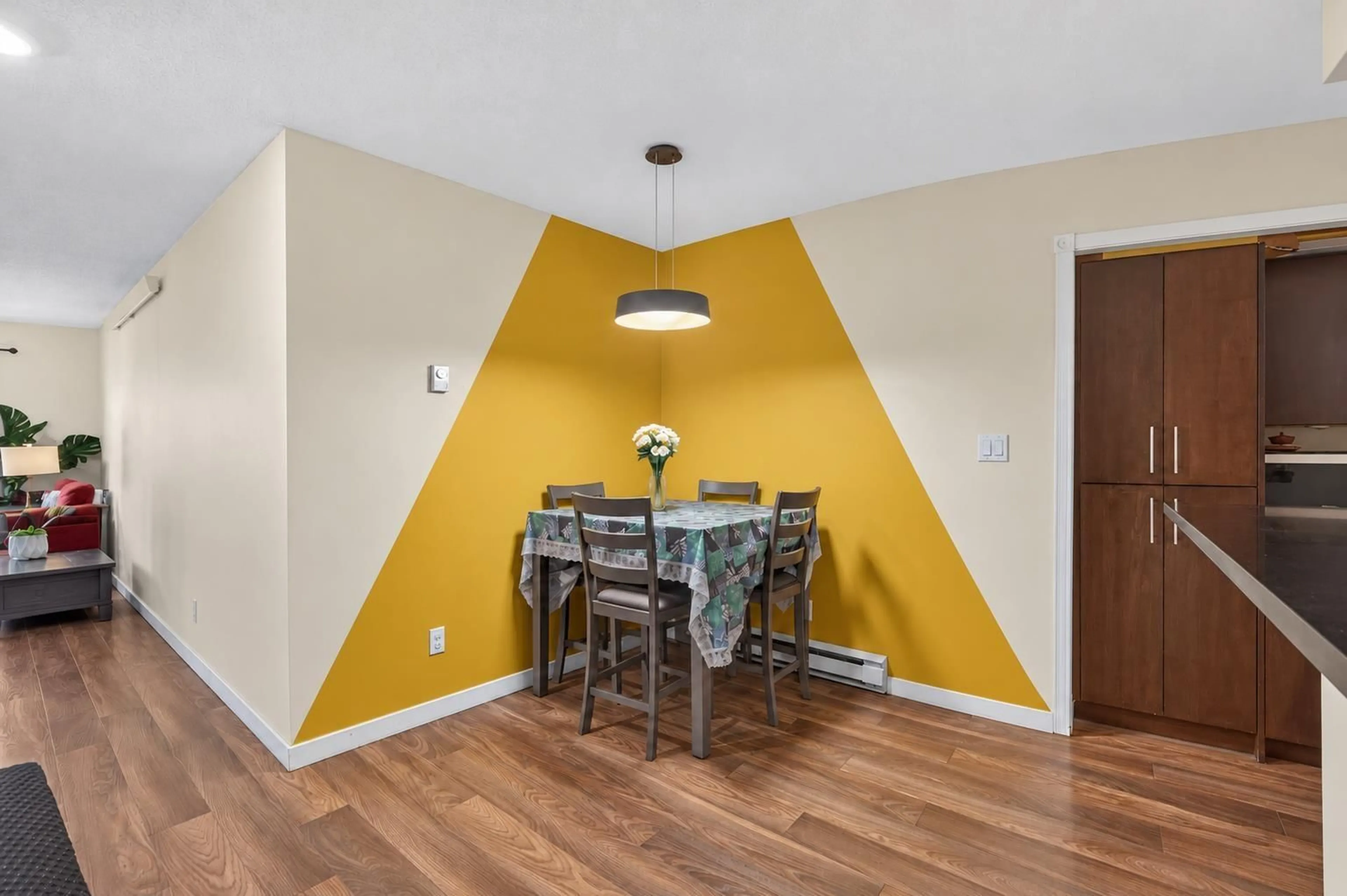 Dining room, wood/laminate floor for 307 - 5906 176A STREET, Surrey British Columbia V3S4H7