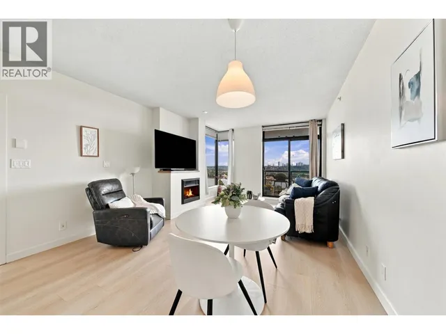 903 - 15 ROYAL AVENUE, New Westminster 3