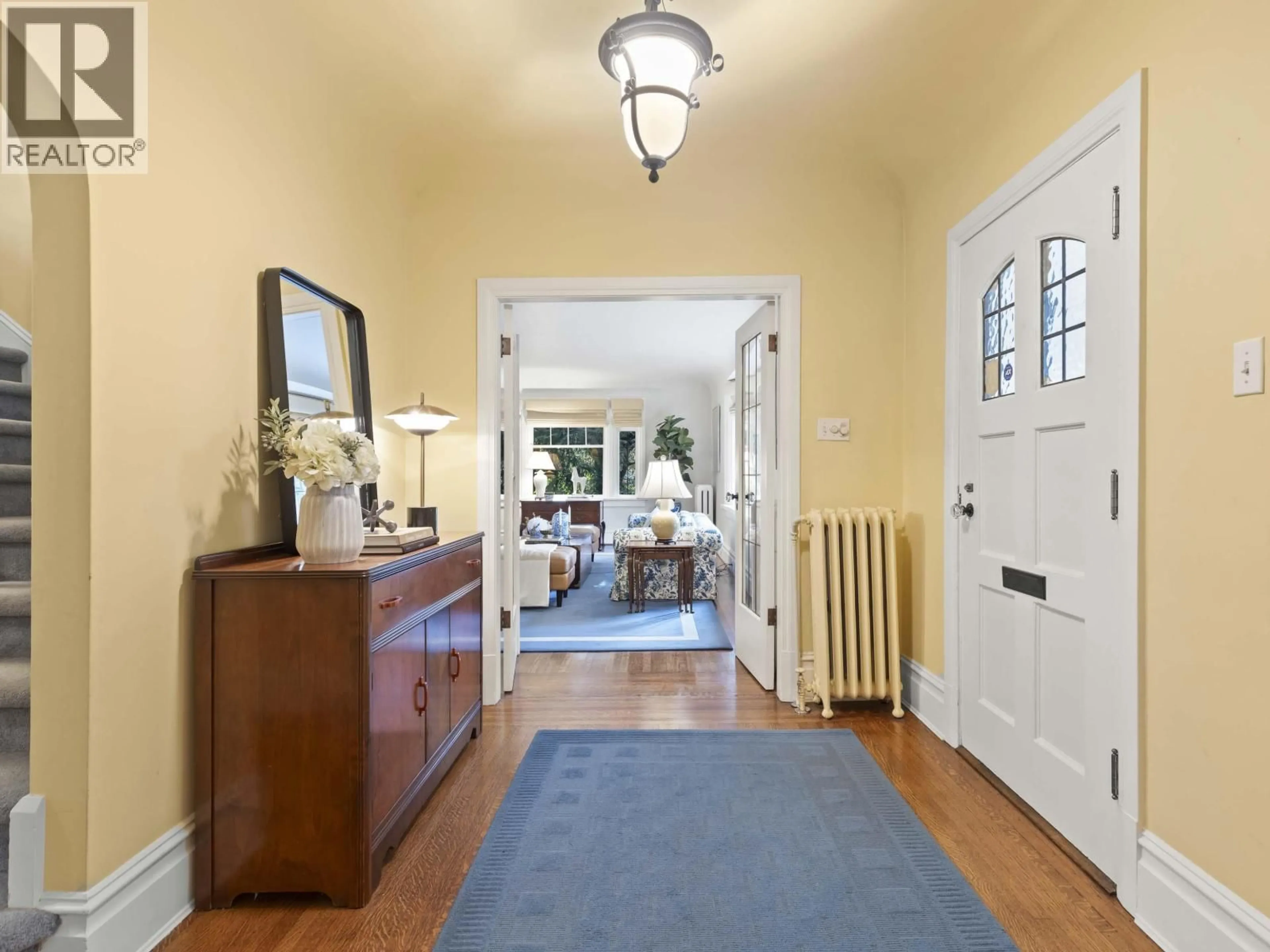 Indoor entryway for 4388 ANGUS DRIVE, Vancouver British Columbia V6J4J3