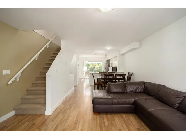 27 - 19448 68 AVENUE, Surrey 2