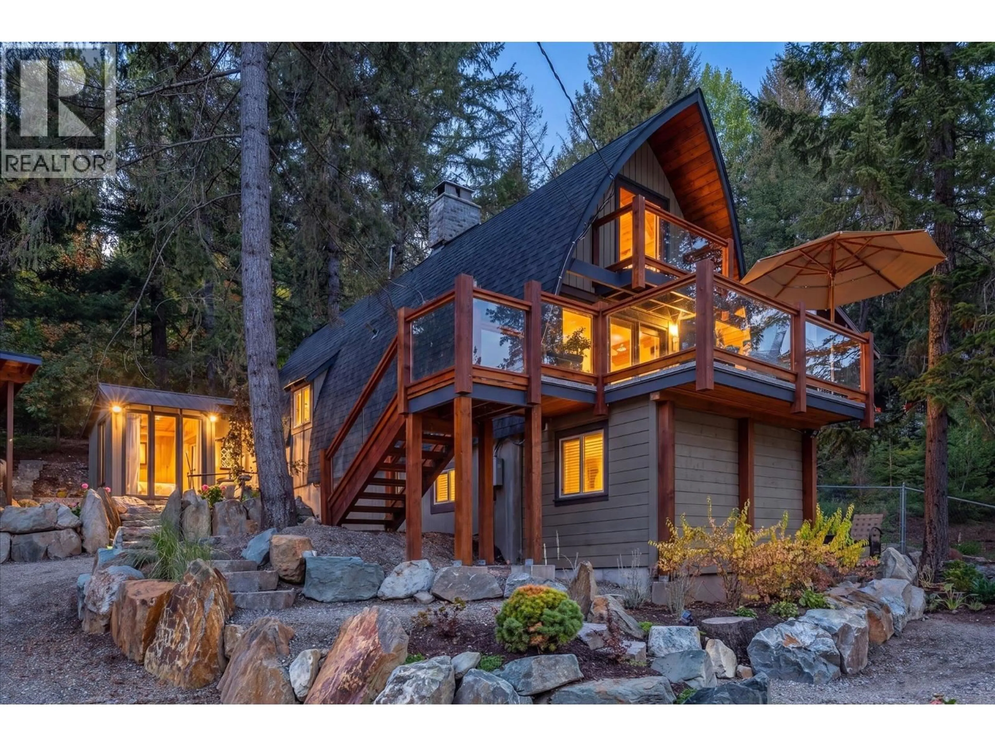 Home with vinyl exterior material, unknown for 9226 EMERALD DRIVE, Whistler British Columbia V8E0G5