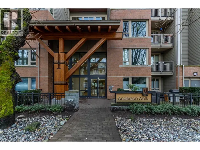 319 - 119 22ND STREET, North Vancouver 2