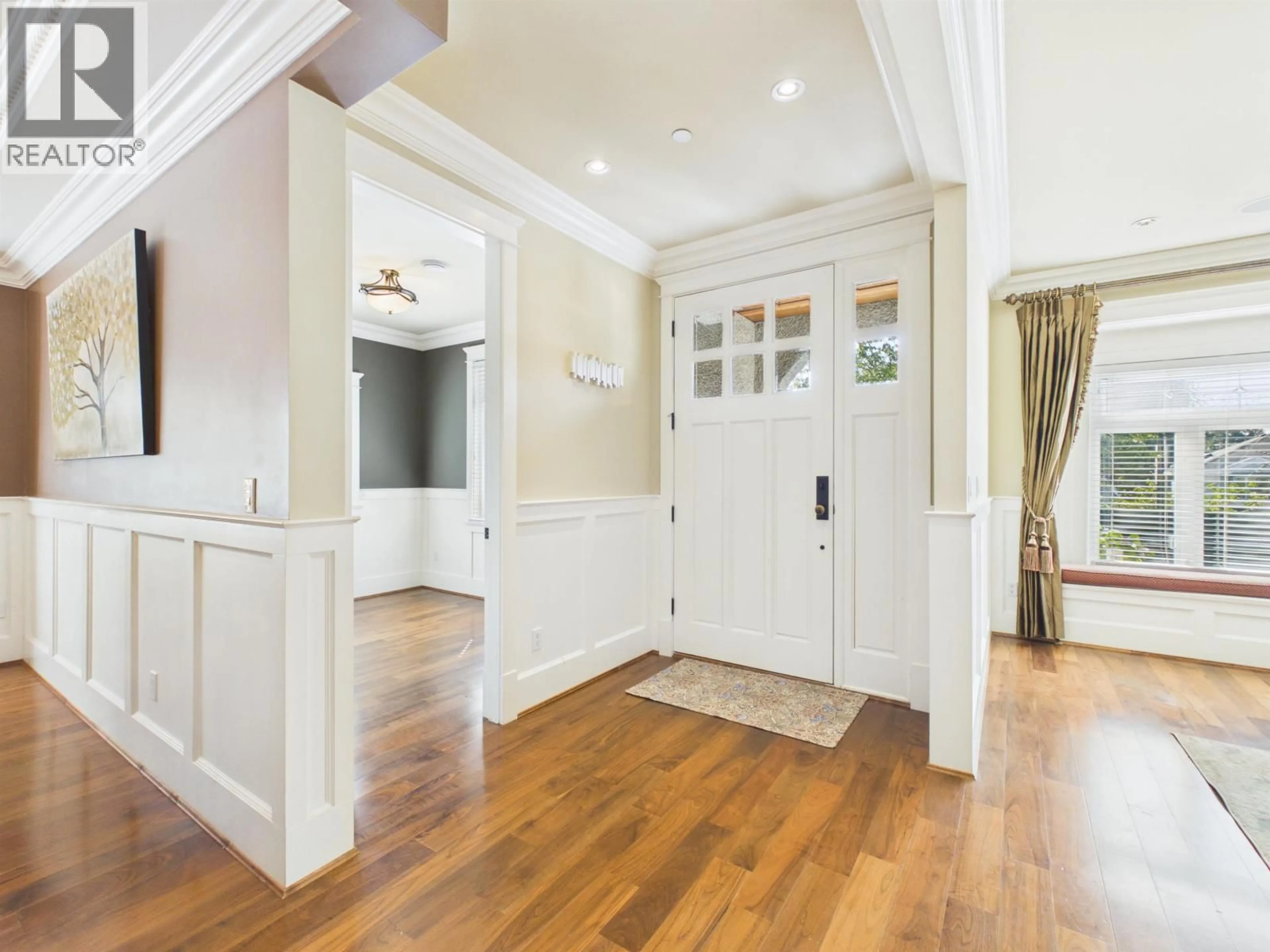 Indoor entryway for 3575 38TH AVENUE, Vancouver British Columbia V6N2X9