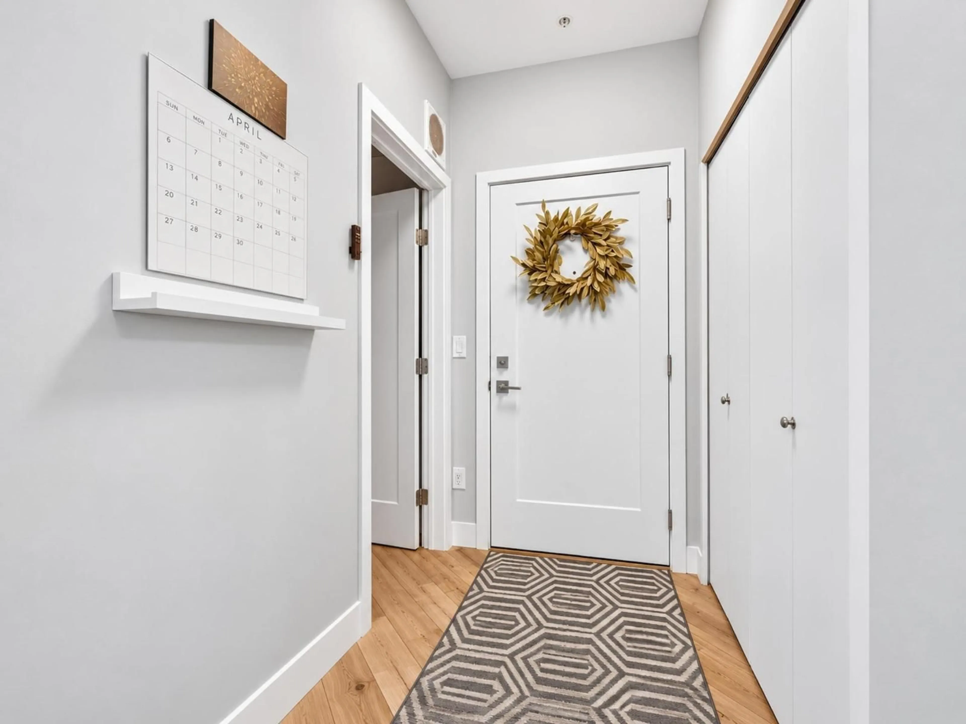 Indoor entryway for 517 - 9015 120 STREET, Delta British Columbia V4C6R7