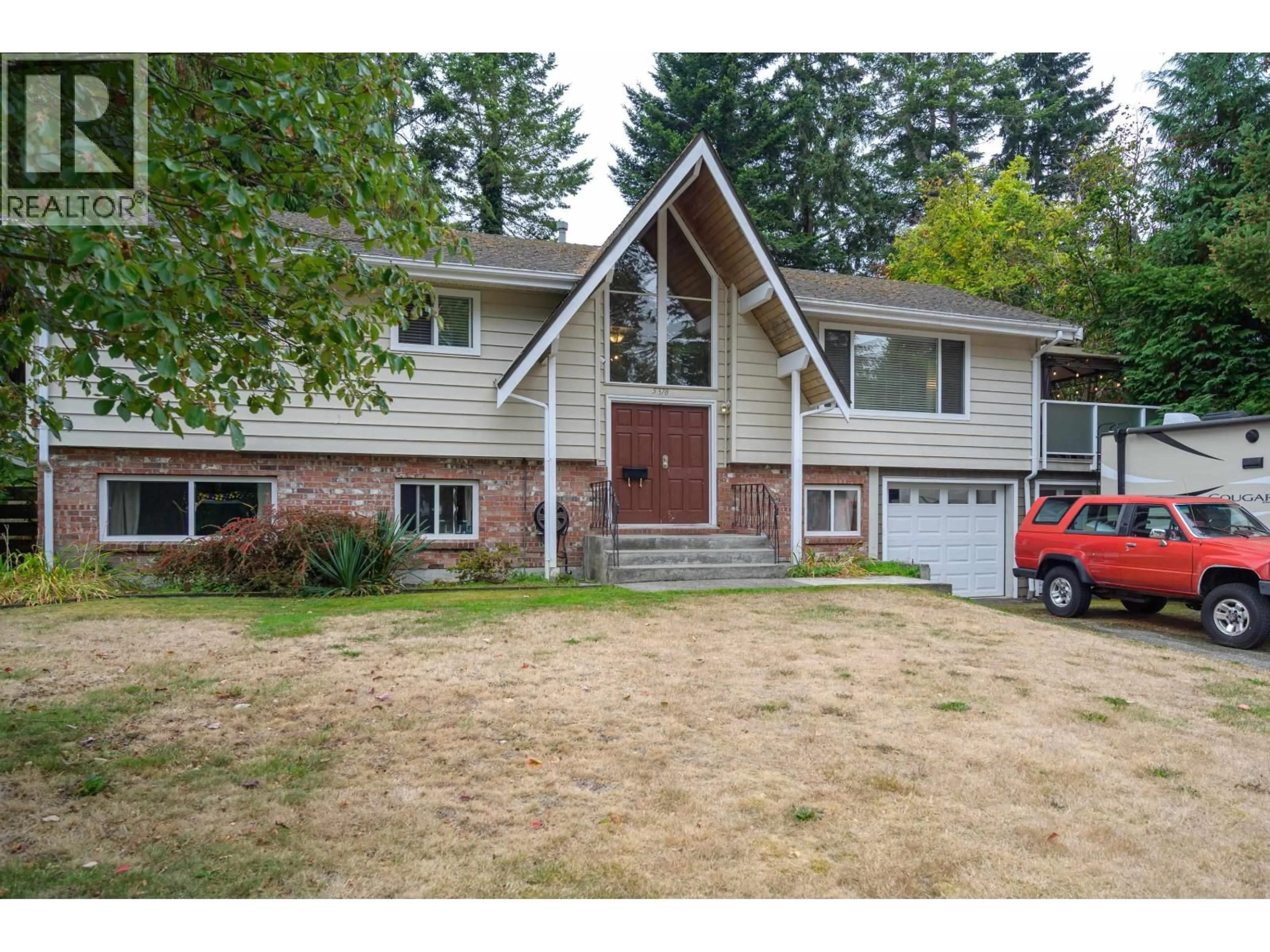Home with vinyl exterior material, street for 5378 4TH AVENUE, Tsawwassen British Columbia V4M1G9