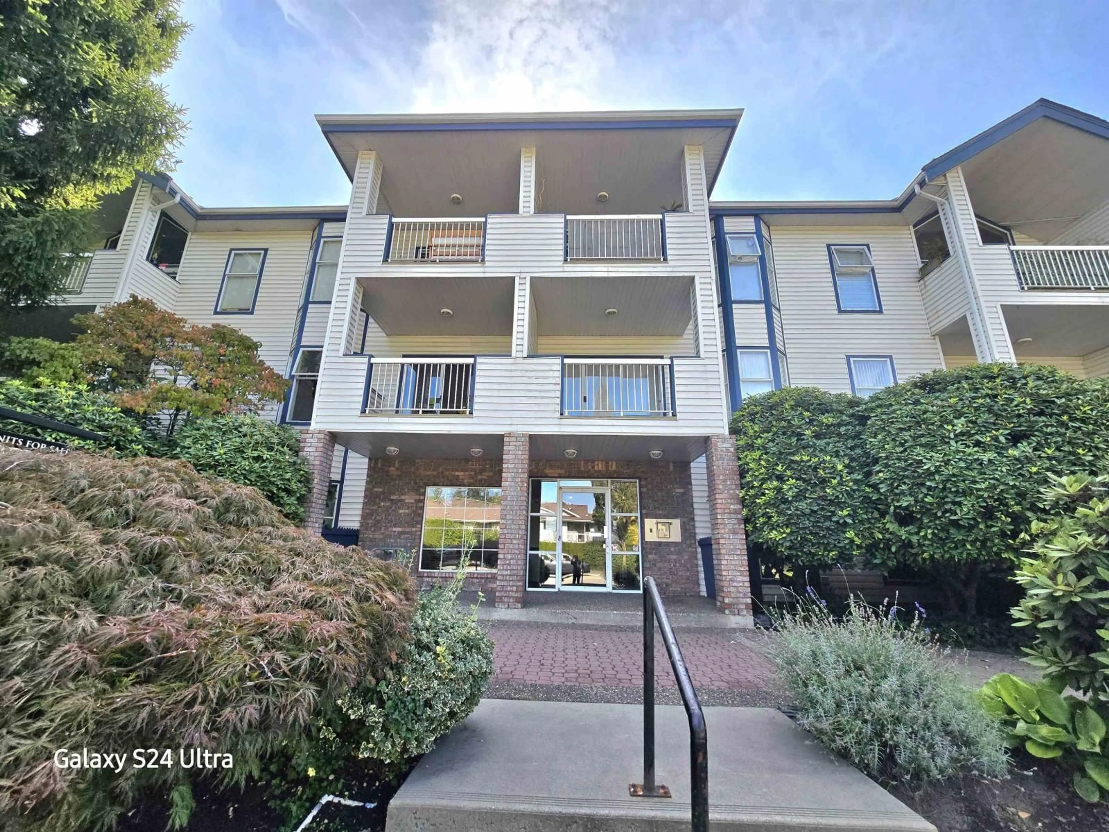 Unknown for 107 - 13918 72 AVENUE, Surrey British Columbia V3W0T4