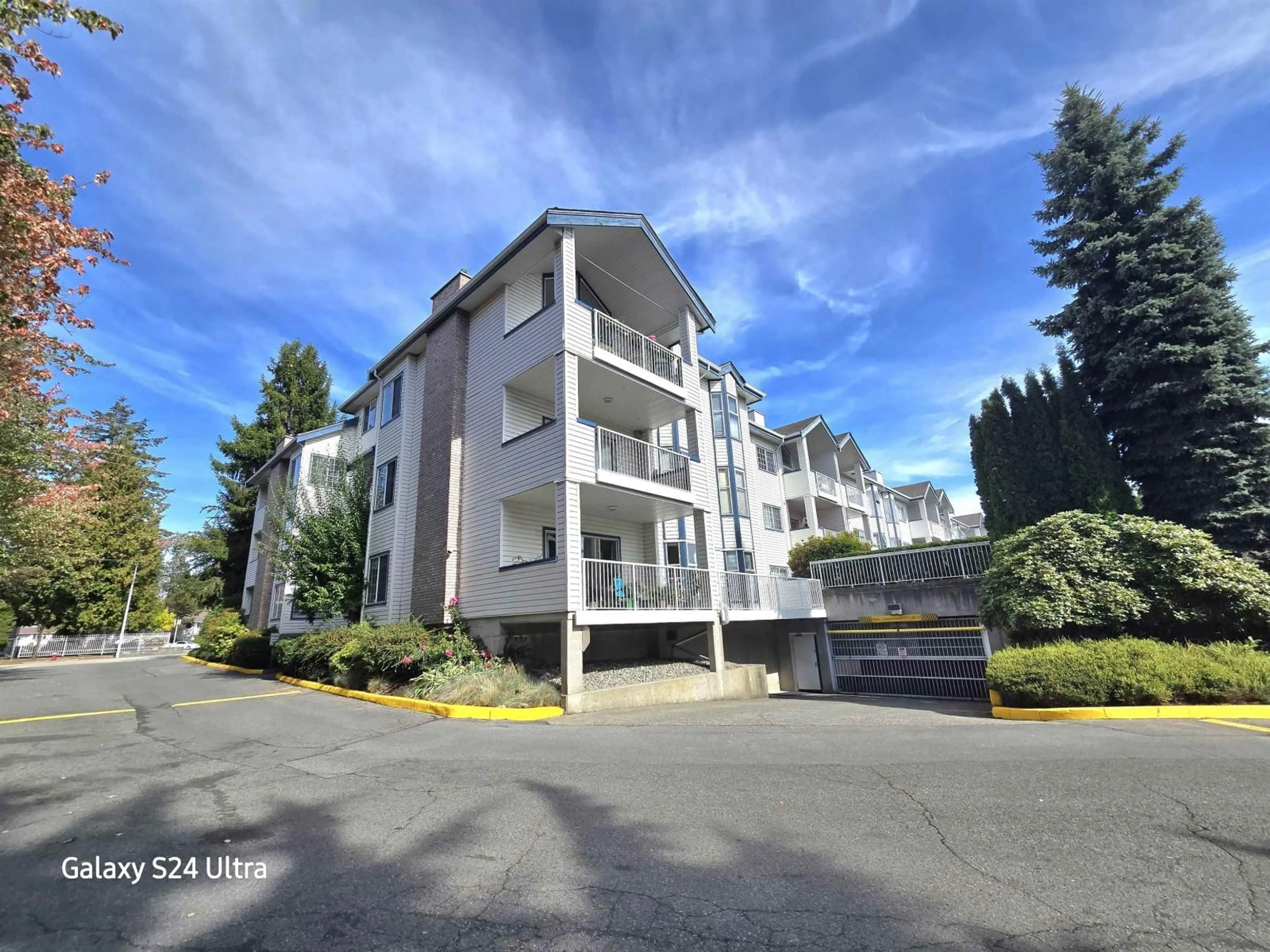 Unknown for 107 - 13918 72 AVENUE, Surrey British Columbia V3W0T4
