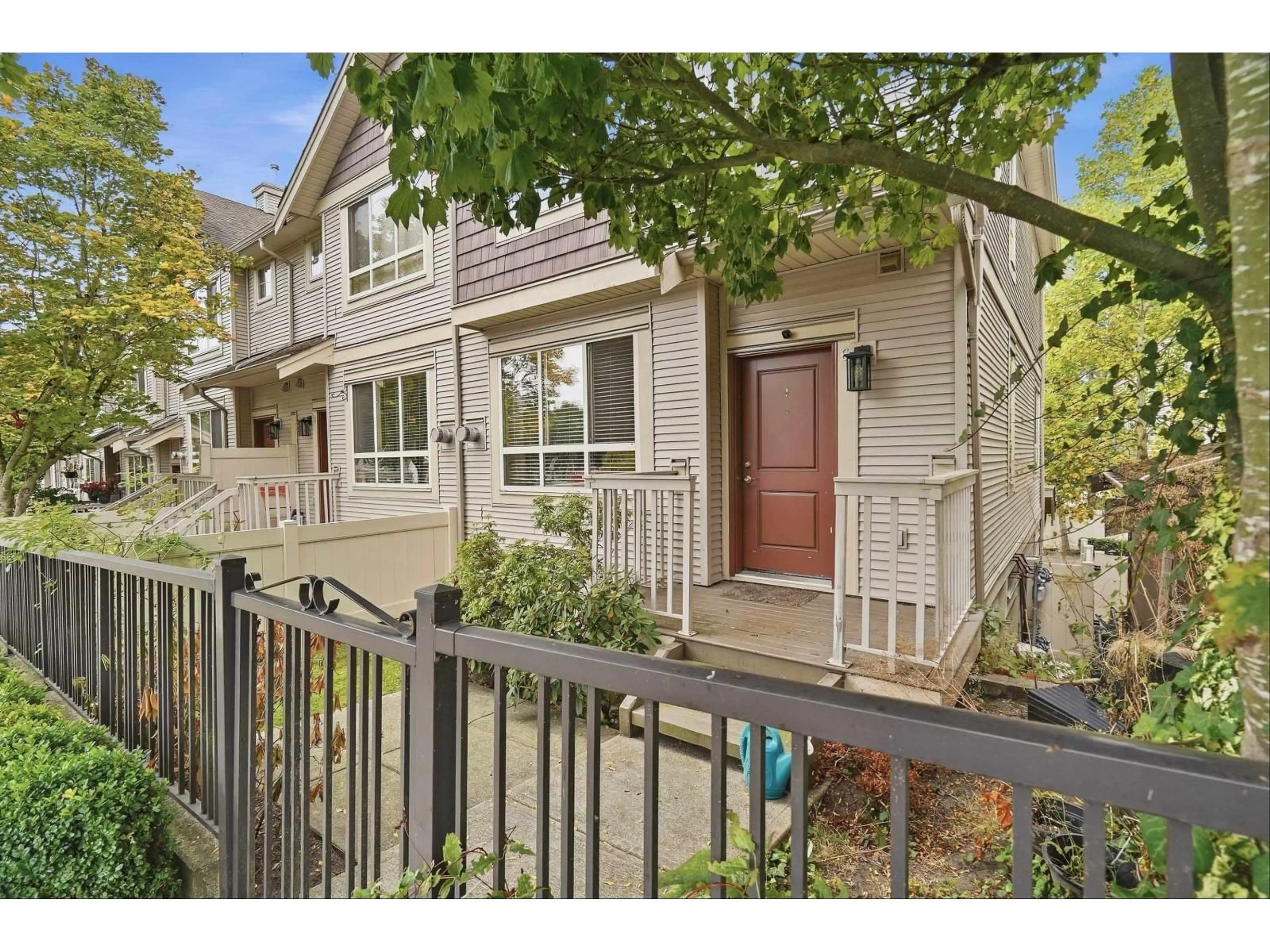Unknown for 6 - 19560 68 AVENUE, Surrey British Columbia V4N5Y5