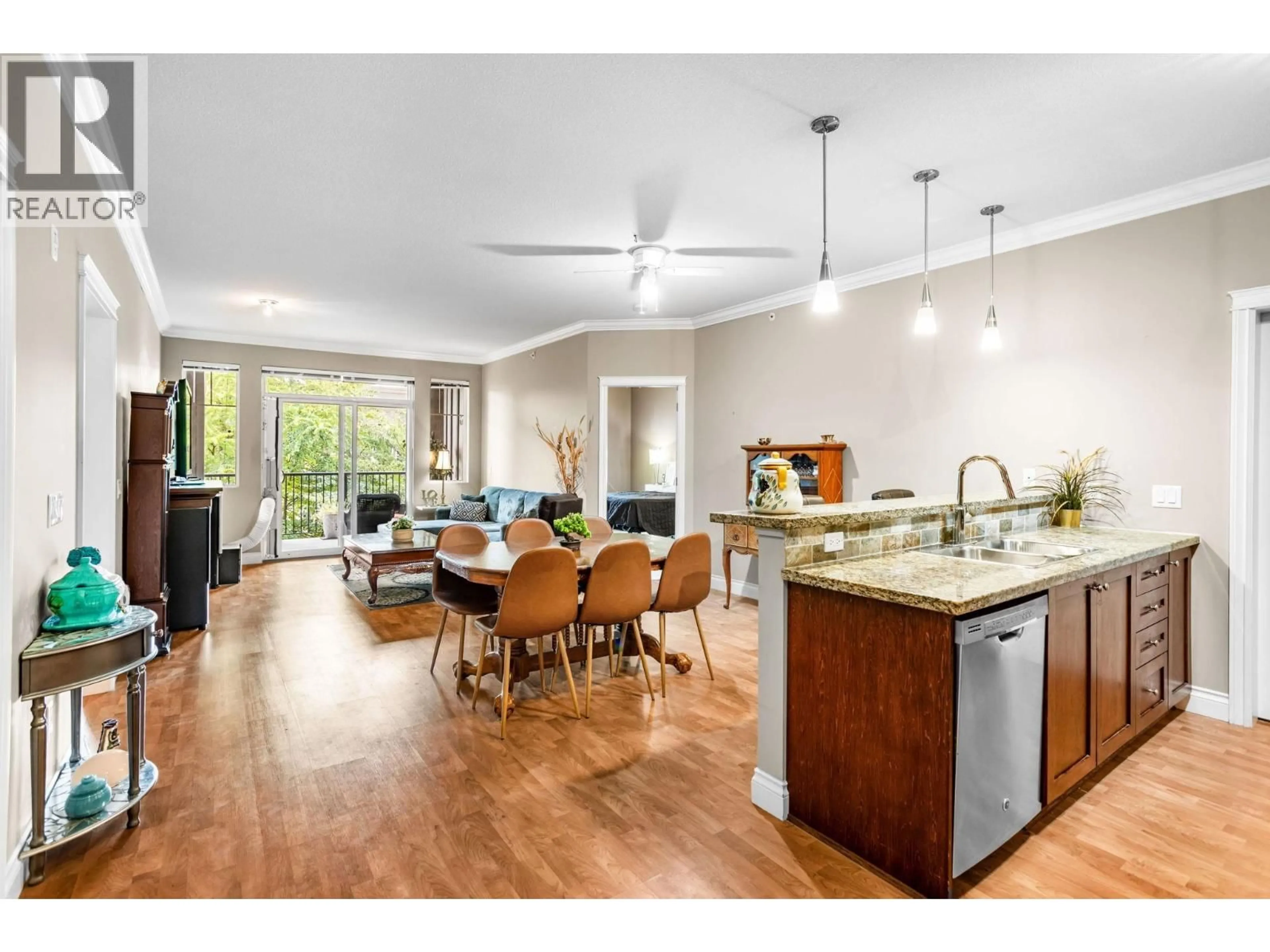 Open concept kitchen, wood/laminate floor for 419 - 12258 224 STREET, Maple Ridge British Columbia V2X8Y7