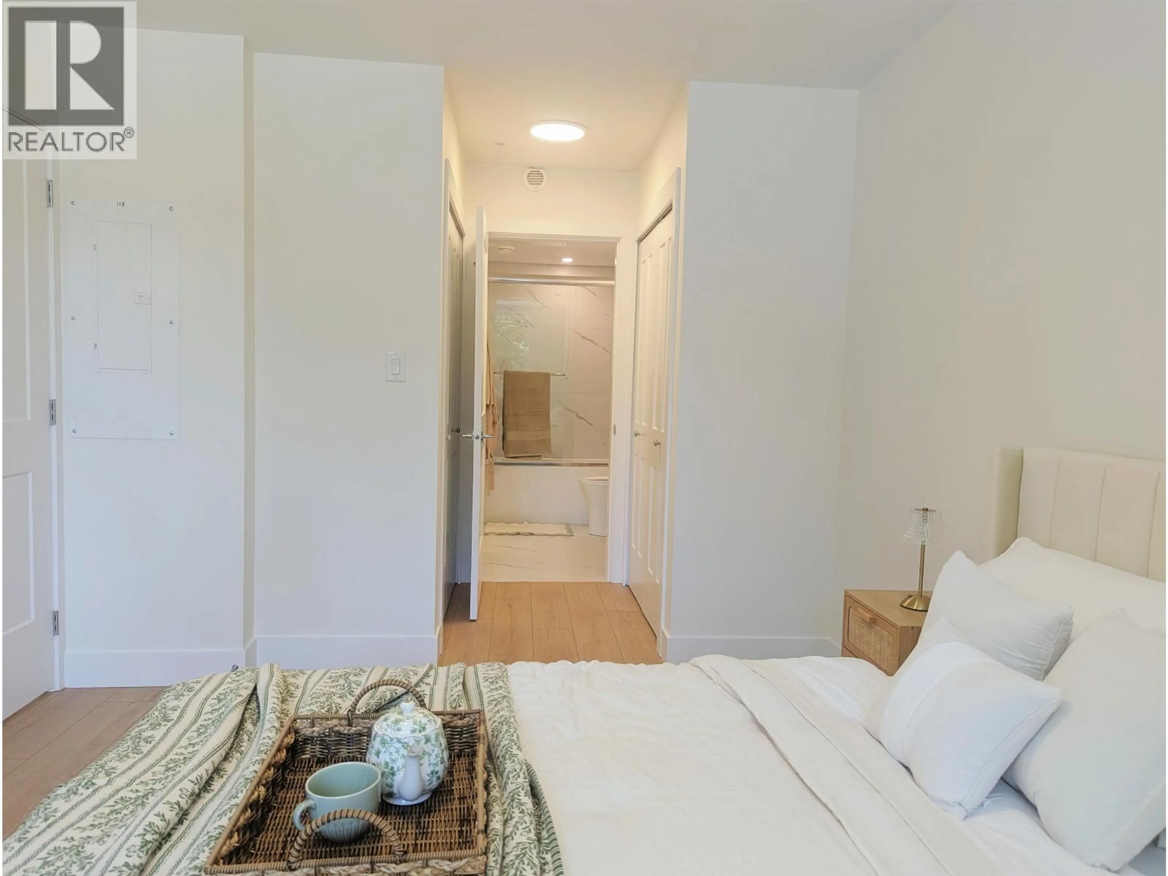 A pic of a room for 307 - 2368 SHAUGHNESSY, Port Coquitlam British Columbia V3C3E3