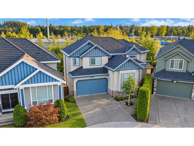 14570 67A AVENUE, Surrey 2
