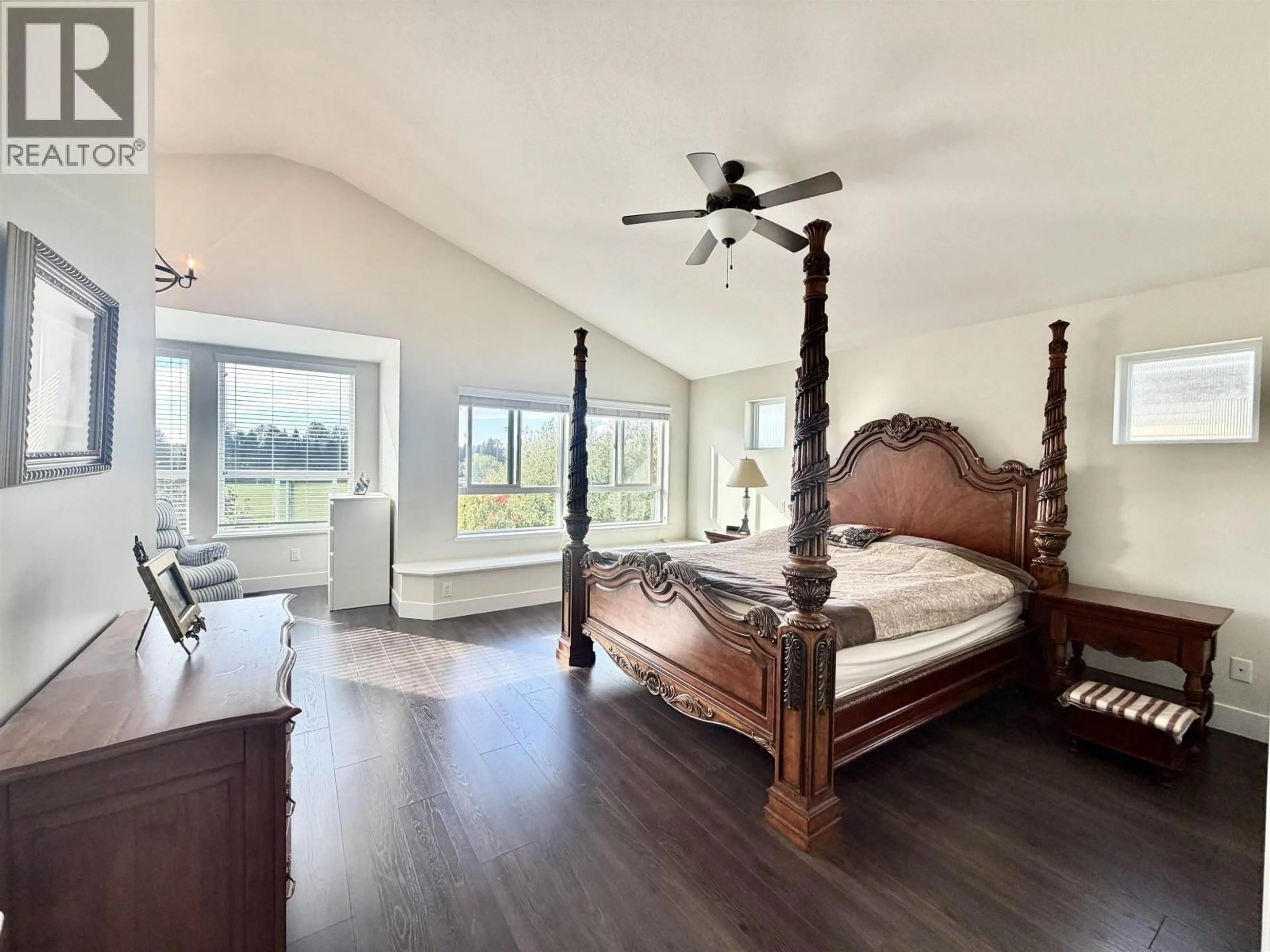 A pic of a room for 10329 238A STREET, Maple Ridge British Columbia V2W1G3
