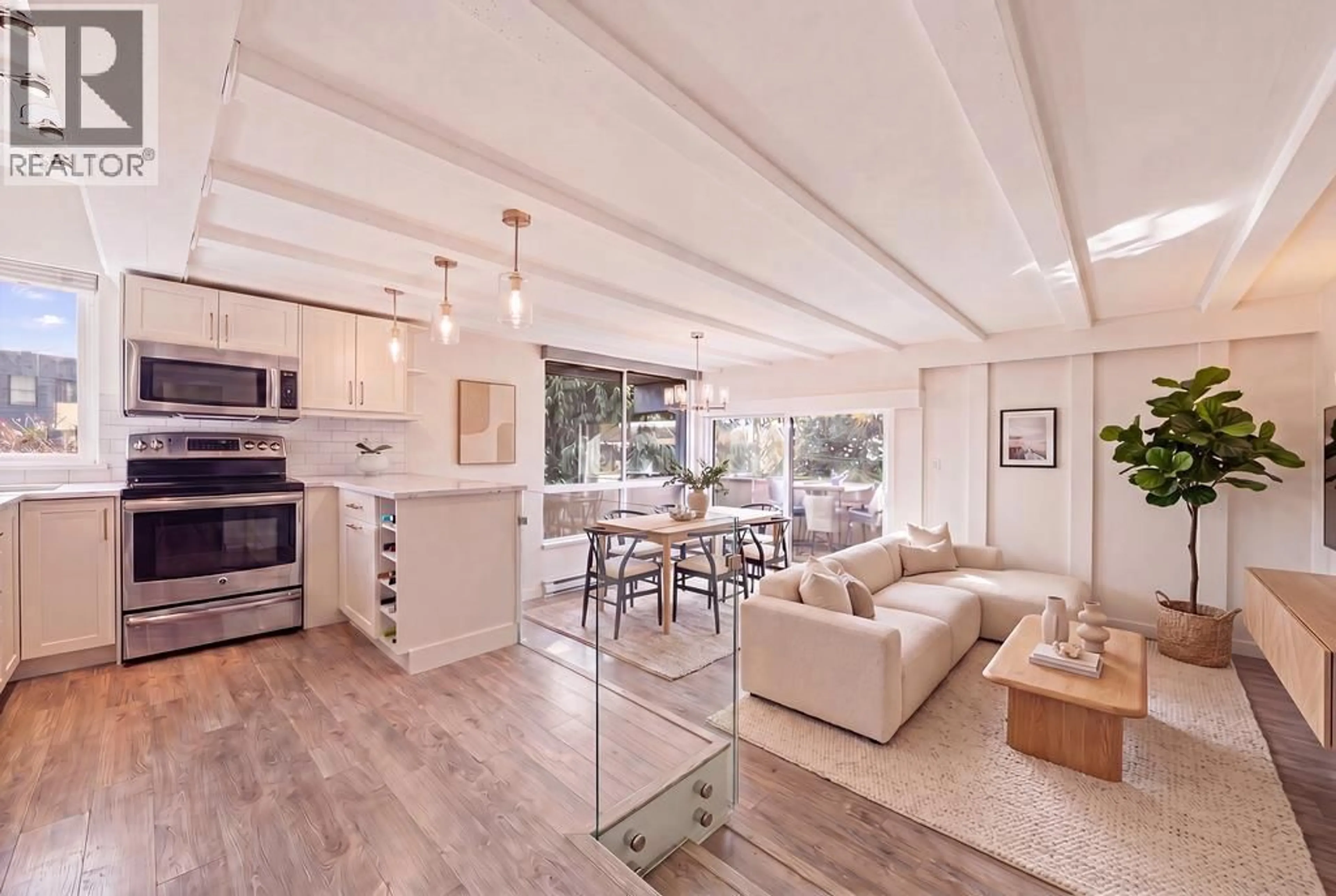 Open concept kitchen, unknown for 201 - 341 MAHON AVENUE, North Vancouver British Columbia V7M3E1