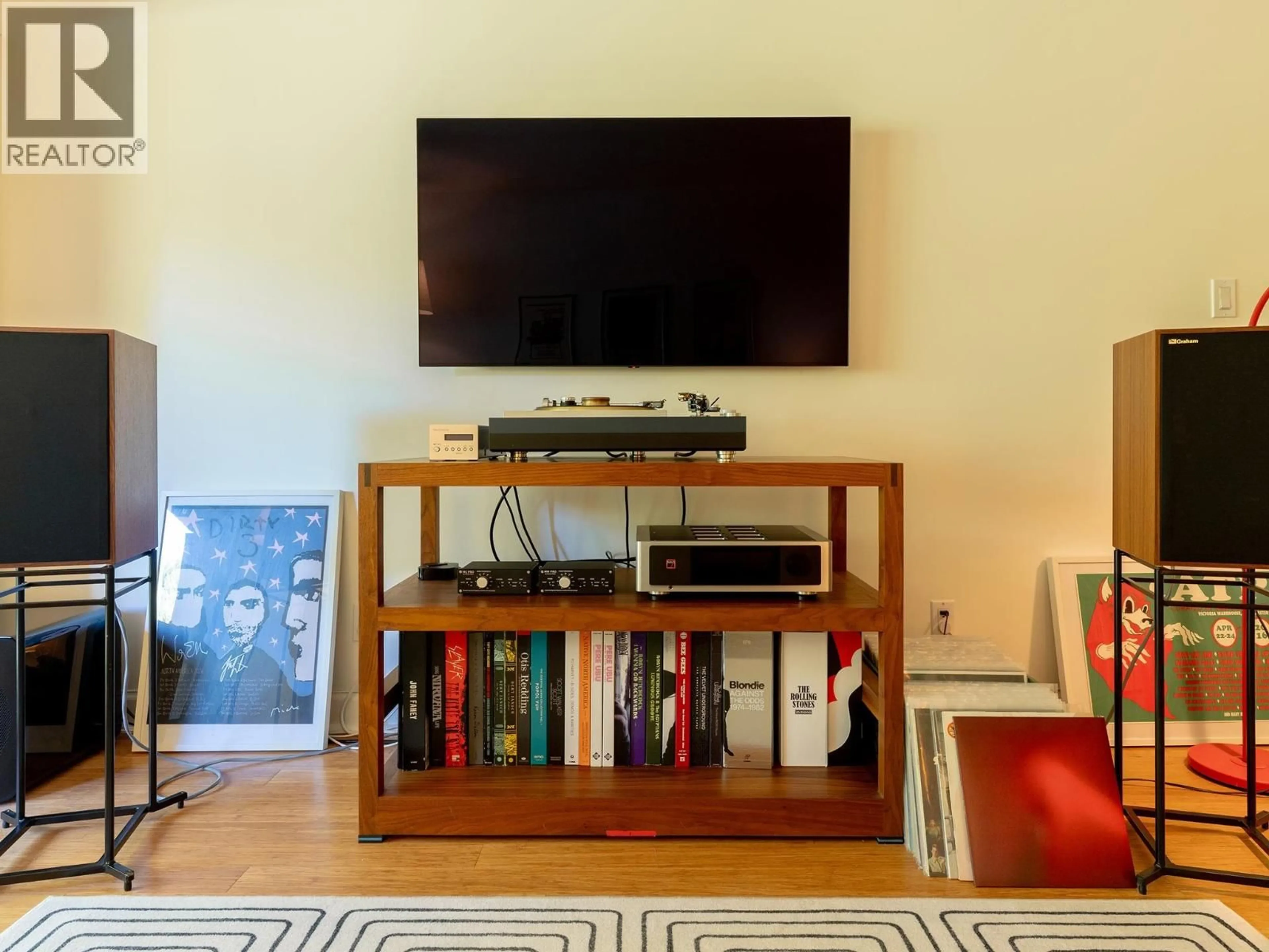 Living room with furniture, wood/laminate floor for 302 - 2222 CAMBRIDGE STREET, Vancouver British Columbia V5L1E6