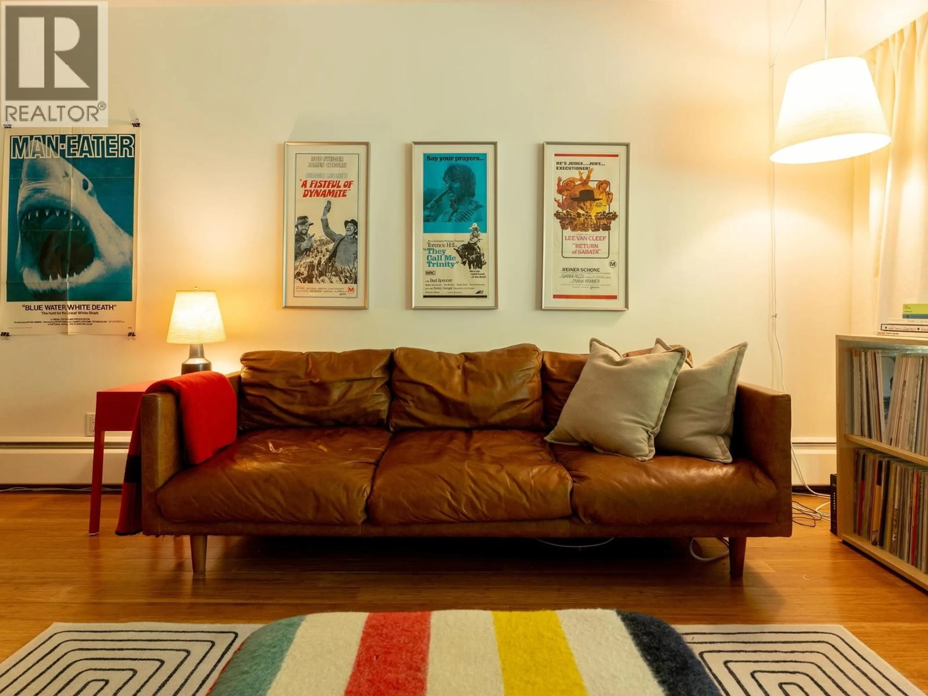 Living room with furniture, carpet floor for 302 - 2222 CAMBRIDGE STREET, Vancouver British Columbia V5L1E6