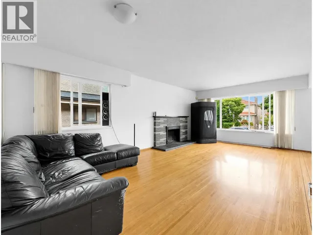 1972 51ST AVENUE, Vancouver 5