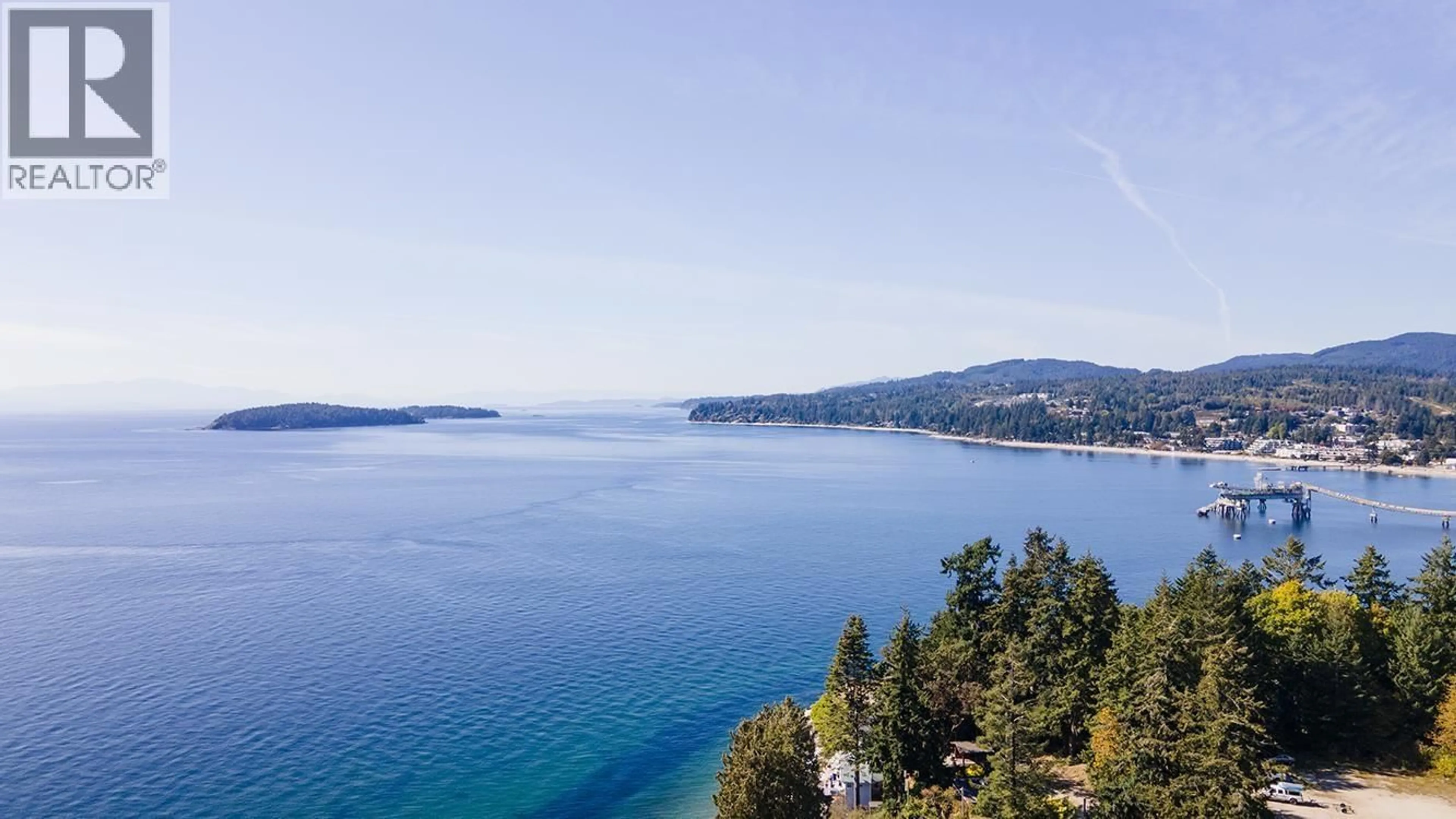 A pic from outside/outdoor area/front of a property/back of a property/a pic from drone, water/lake/river/ocean view for 5273 LITTLE LANE, Sechelt British Columbia V7Z0G7