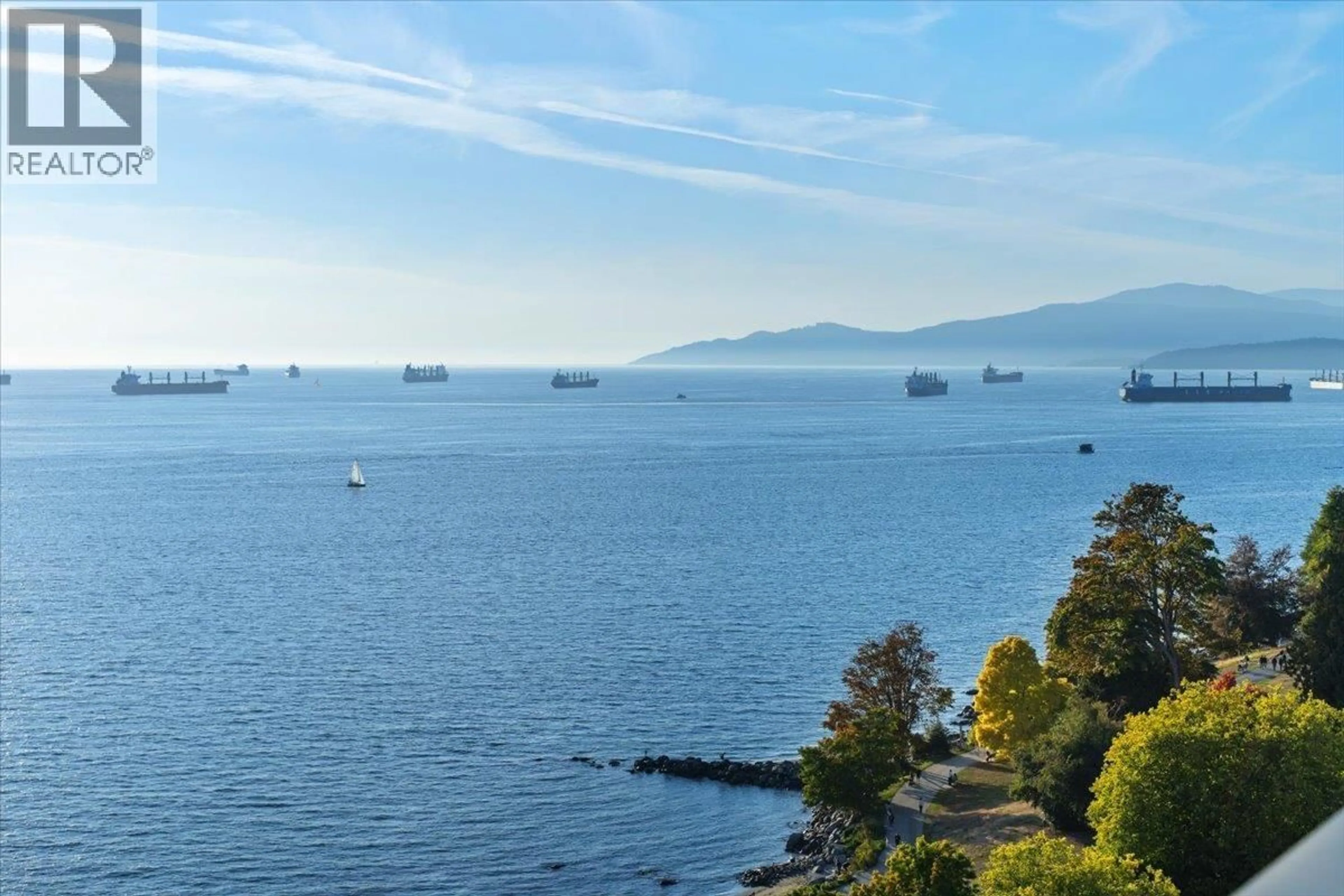 Blurry image for 1601 - 1995 BEACH AVENUE, Vancouver British Columbia V6G2Y3
