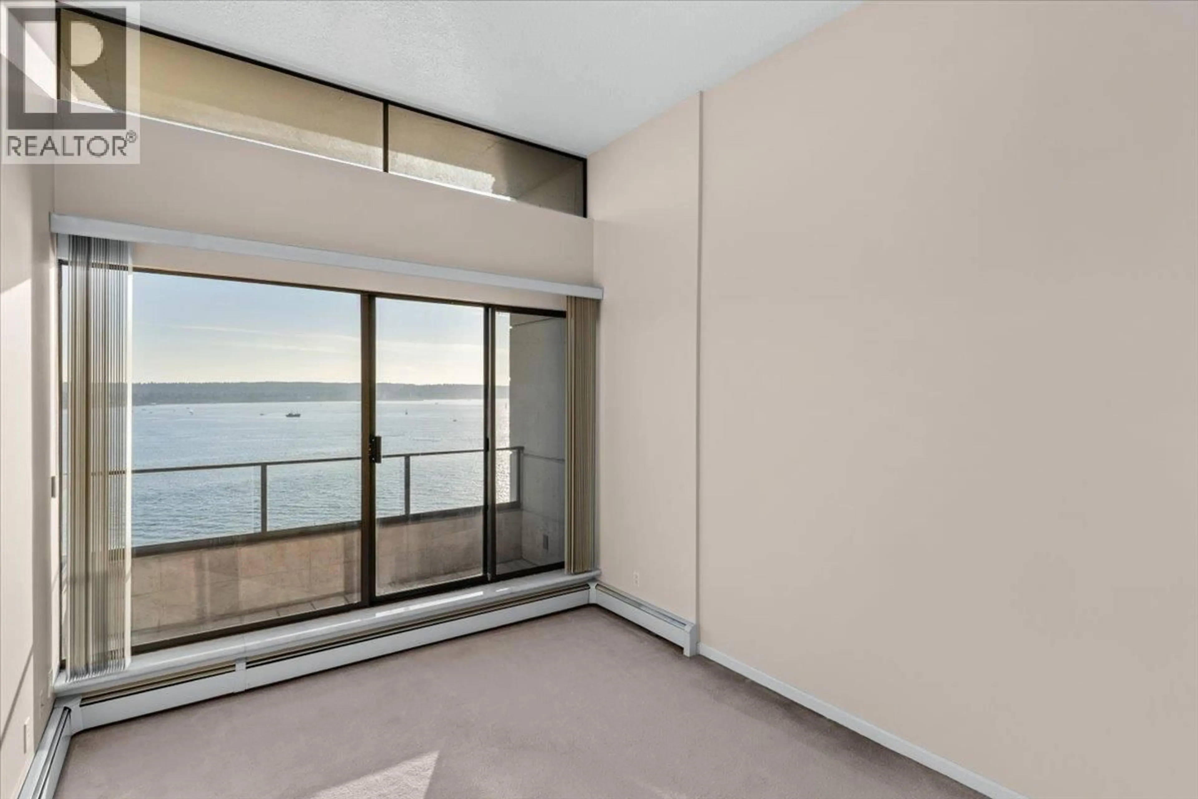 A pic of a room for 1601 - 1995 BEACH AVENUE, Vancouver British Columbia V6G2Y3