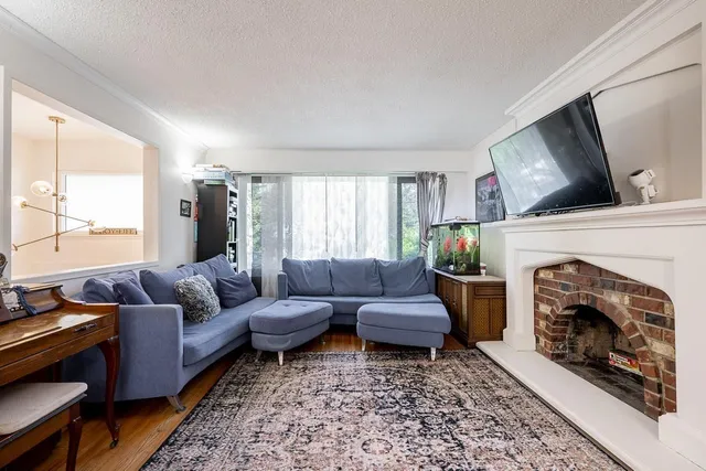 15084 RAVEN PLACE, Surrey 5