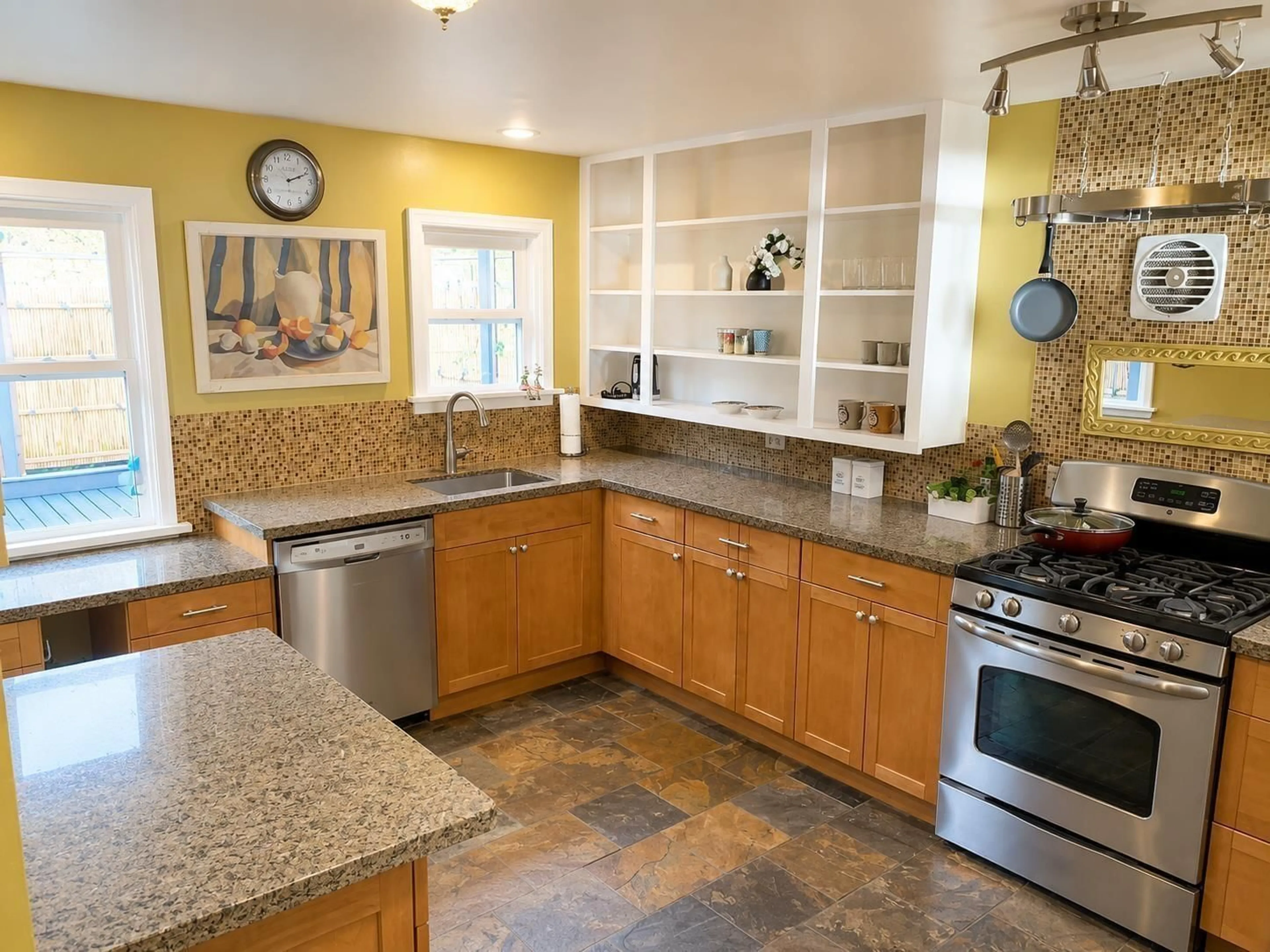 Unknown for 14878 BUENA VISTA AVENUE, White Rock British Columbia V4B1X4