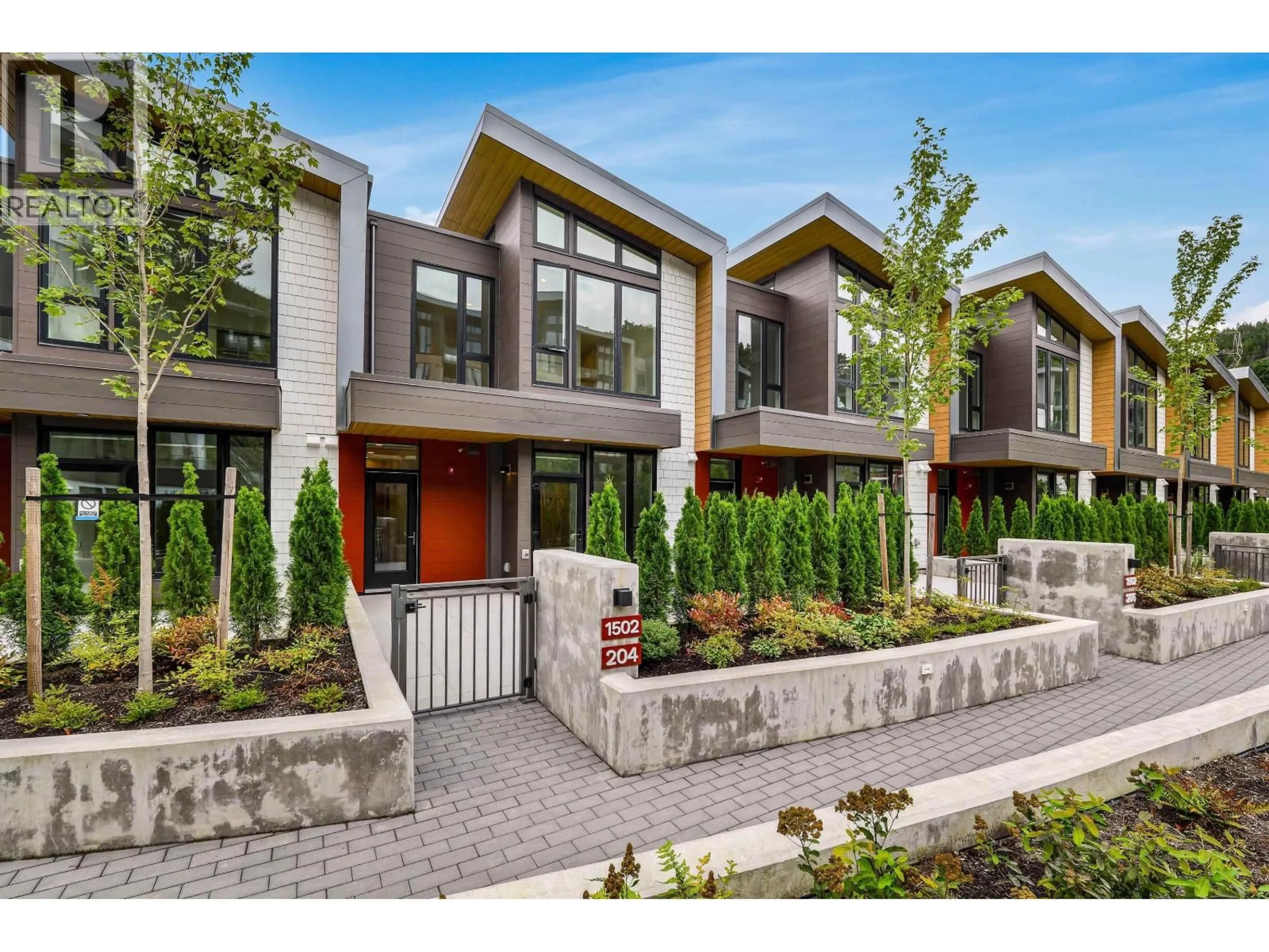 Home with brick exterior material, street for 204 - 1502 SCOTT CRESCENT, Squamish British Columbia V8B1G5