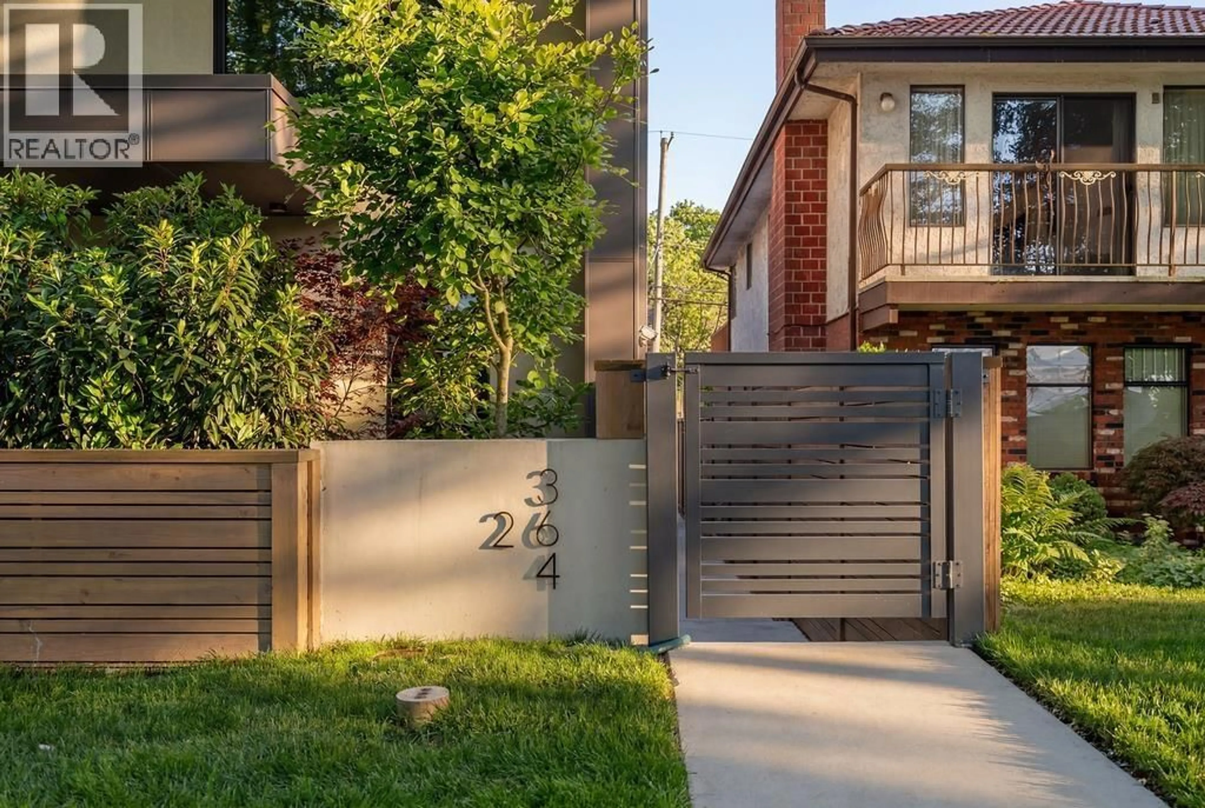 Home with brick exterior material, street for 2 - 364 23RD AVENUE, Vancouver British Columbia V5V1X5
