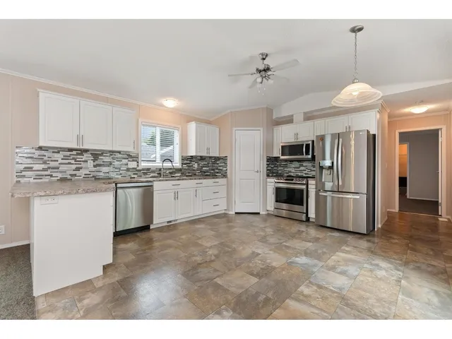 29 - 59060 LOUGHEED HIGHWAY, Agassiz 5