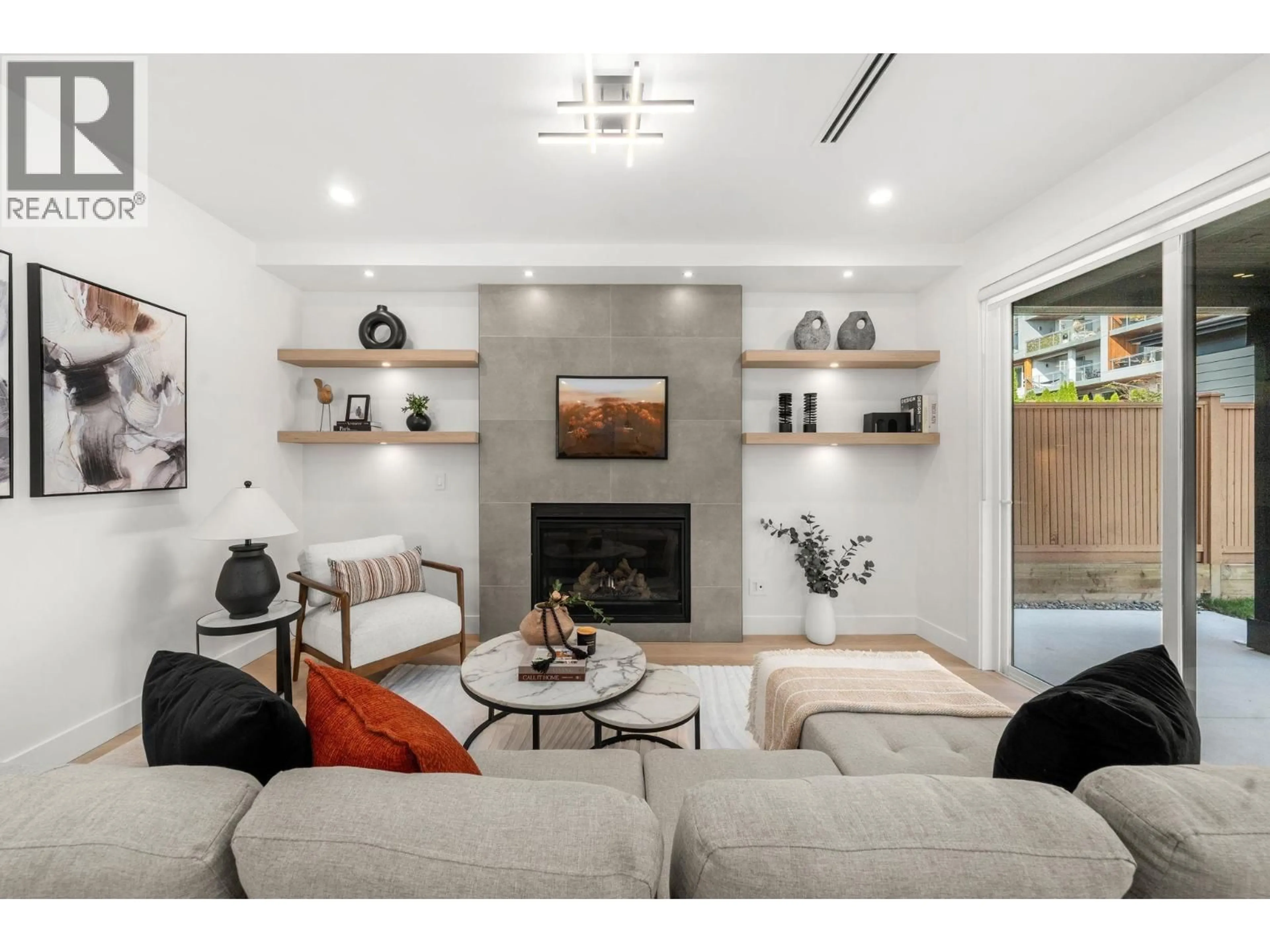 Living room with furniture, unknown for 1350 ROSS ROAD, North Vancouver British Columbia V7J1V2