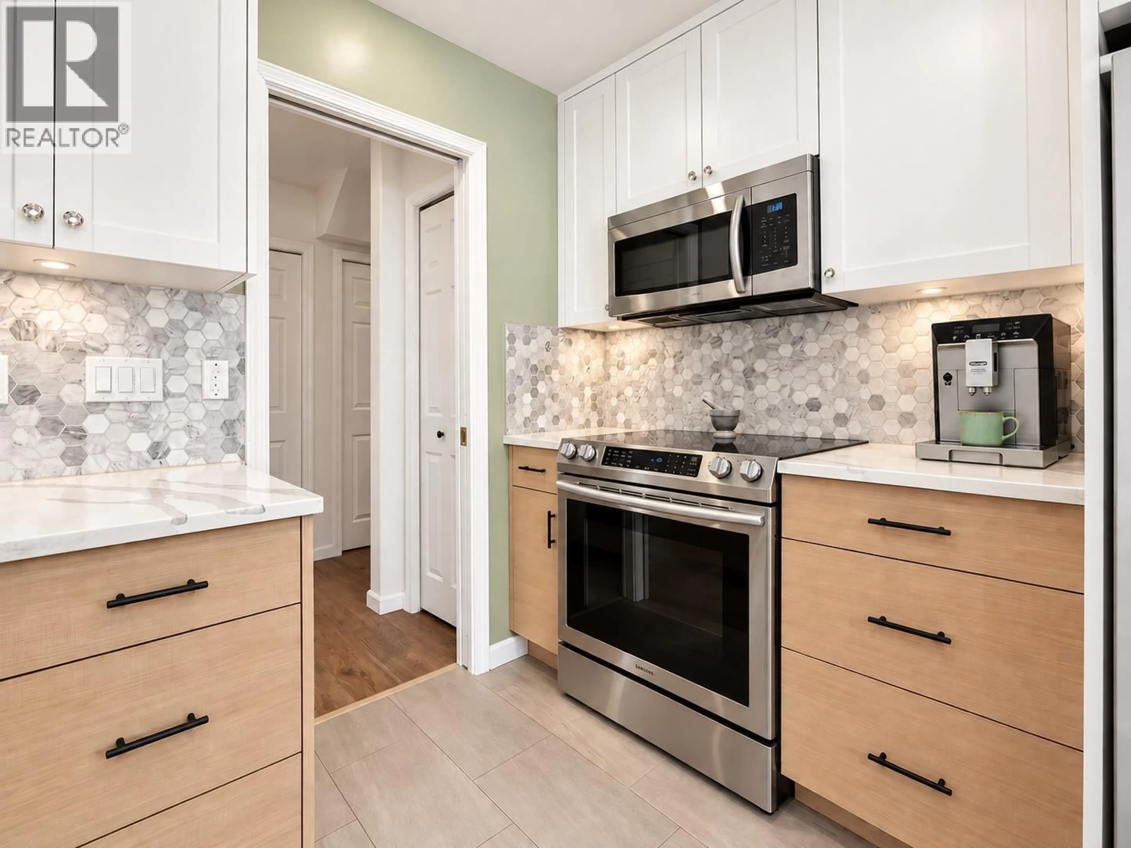 Unknown for 2803 ST. CATHERINES STREET, Vancouver British Columbia V5T4R7