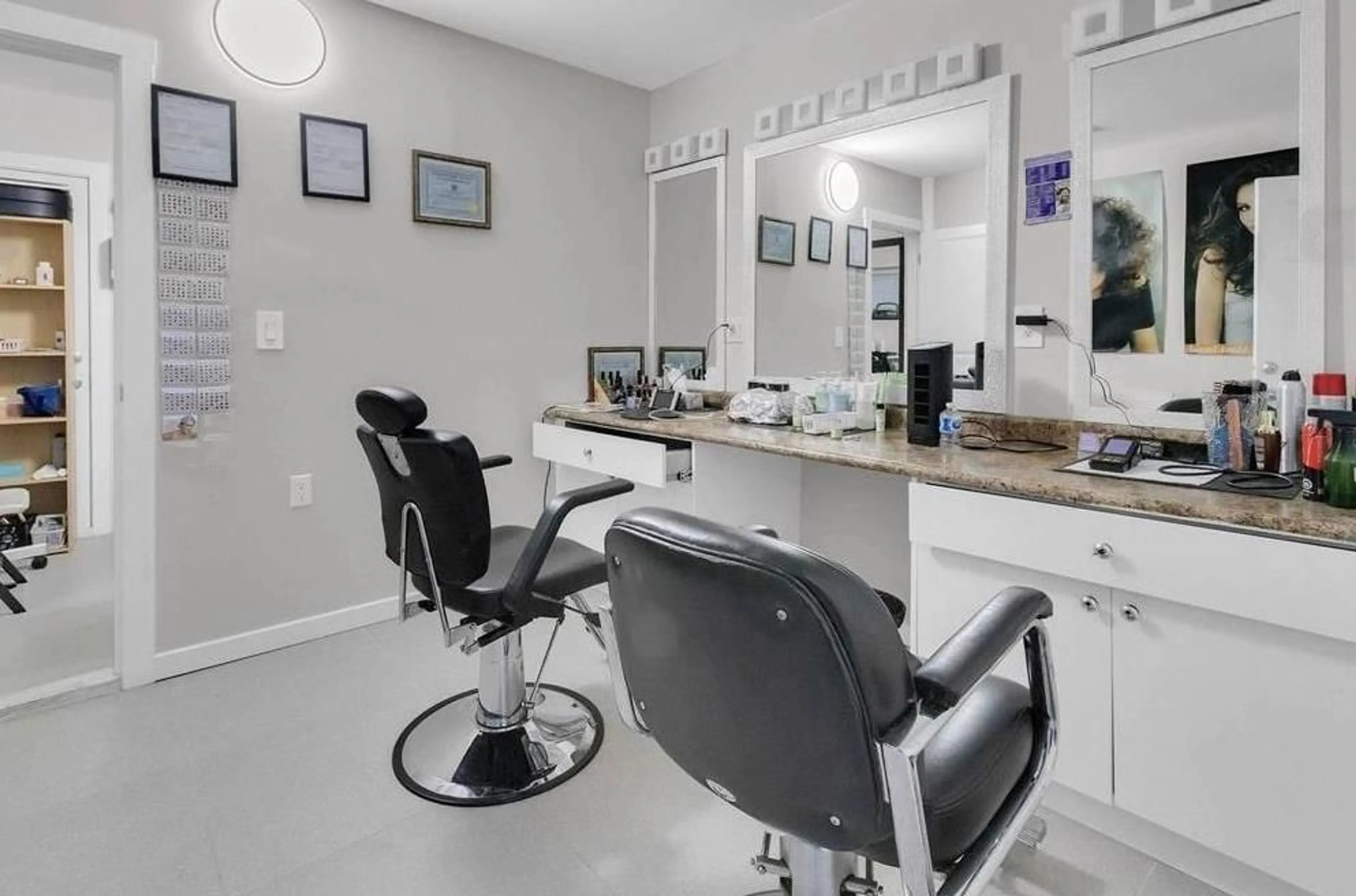 A pic of a room for 9892 130 STREET, Surrey British Columbia V3T3L4