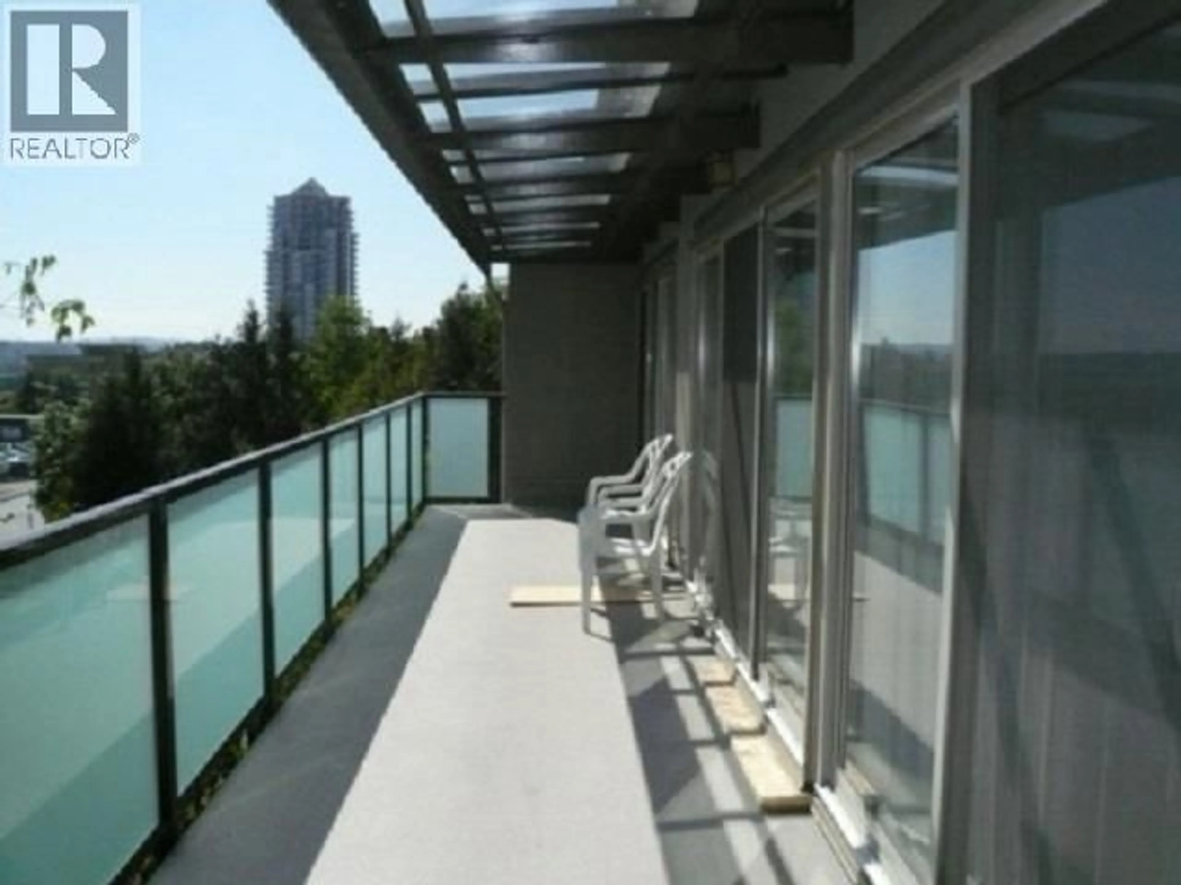 Balcony in the apartment, water/lake/river/ocean view for 306 - 4363 HALIFAX STREET, Burnaby British Columbia V5C5Z3