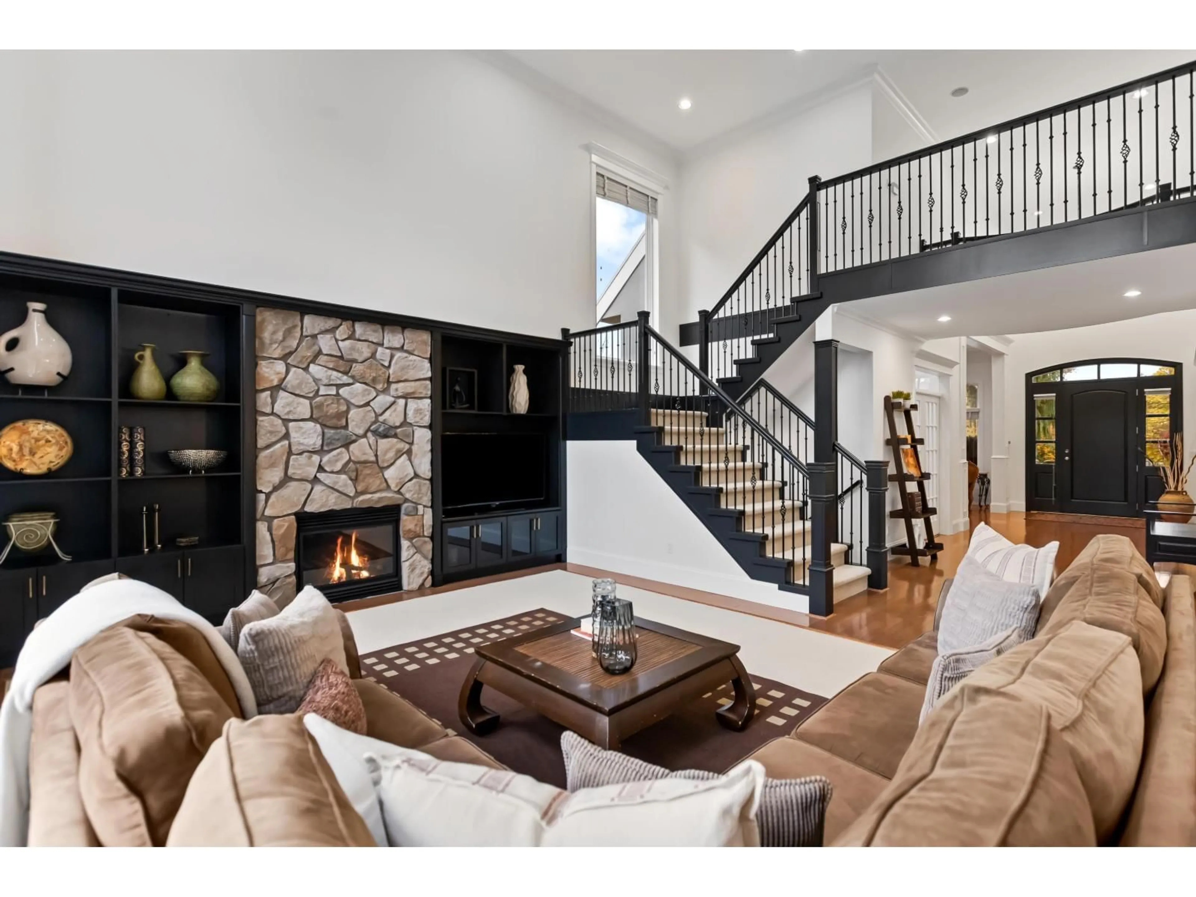 Living room with furniture, unknown for 15296 57 AVENUE, Surrey British Columbia V3S8R5
