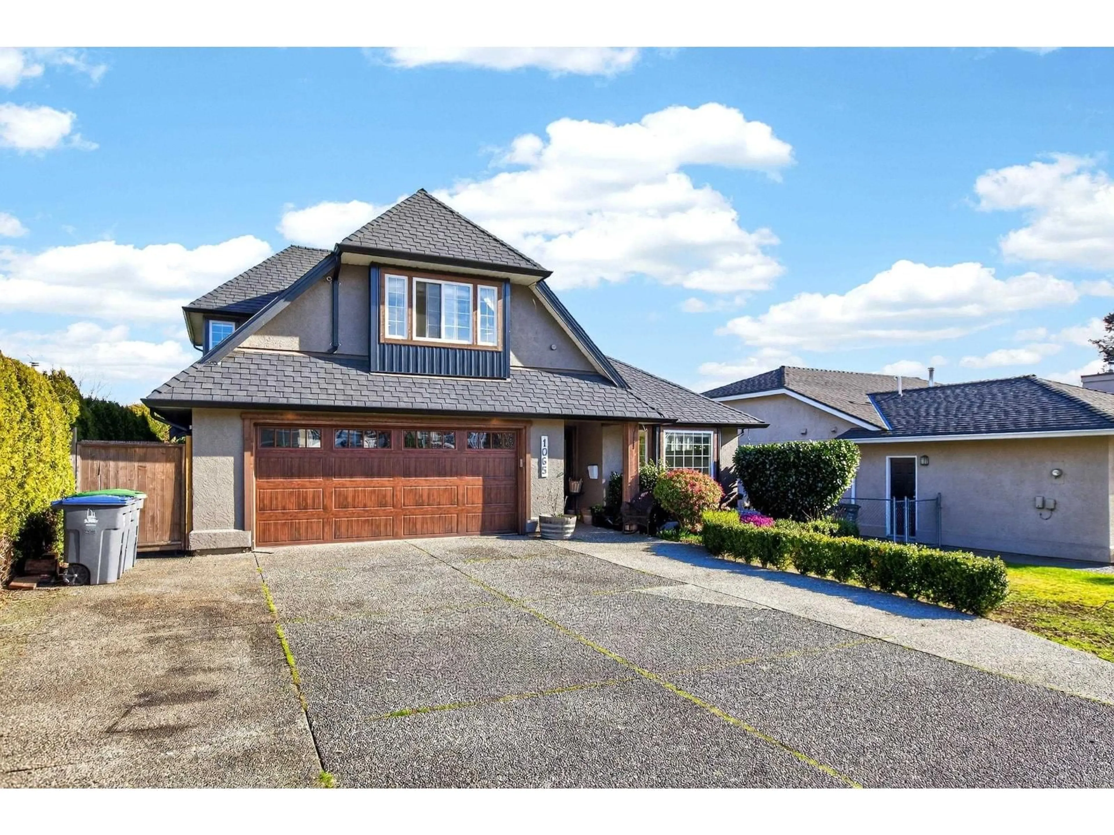 A pic from outside/outdoor area/front of a property/back of a property/a pic from drone, street for 1065 KING GEORGE BOULEVARD, Surrey British Columbia V4A9S7