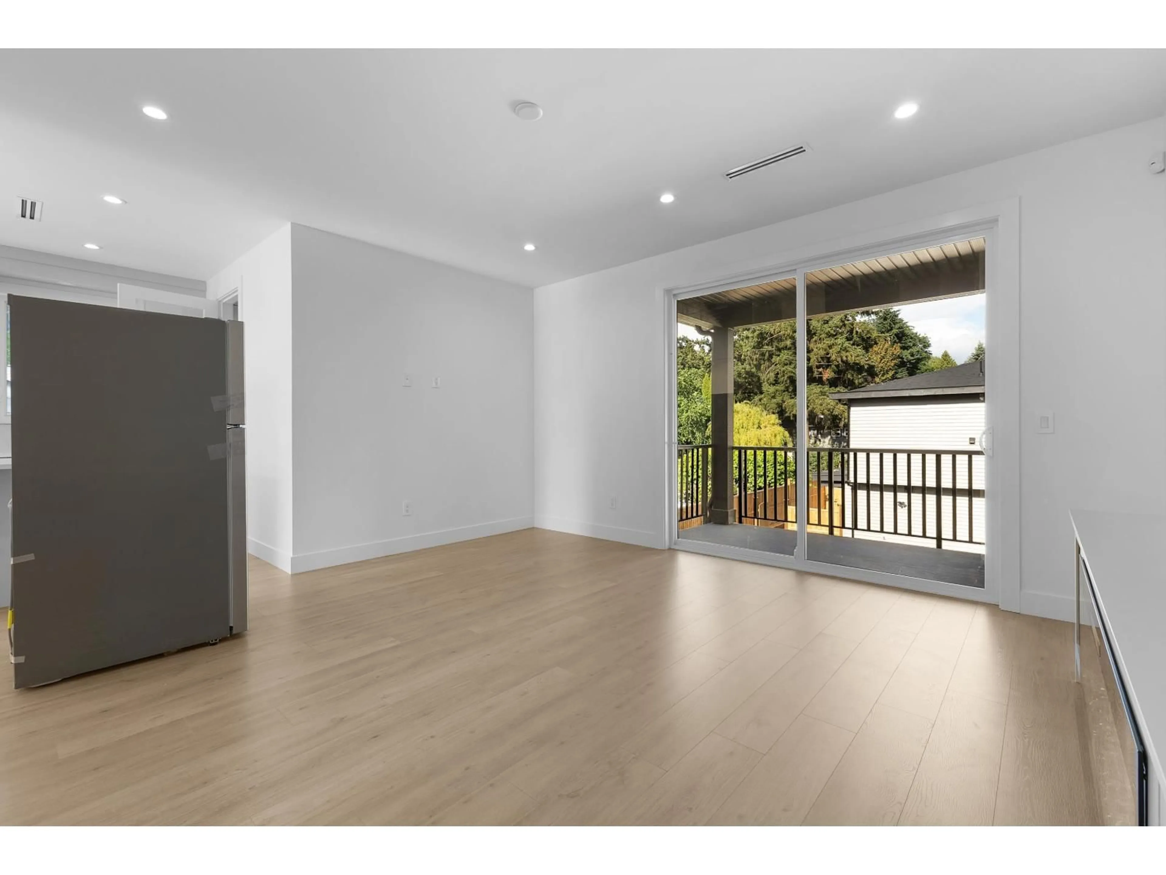 Unknown for 101 - 5840 179 STREET, Surrey British Columbia V3S4J9