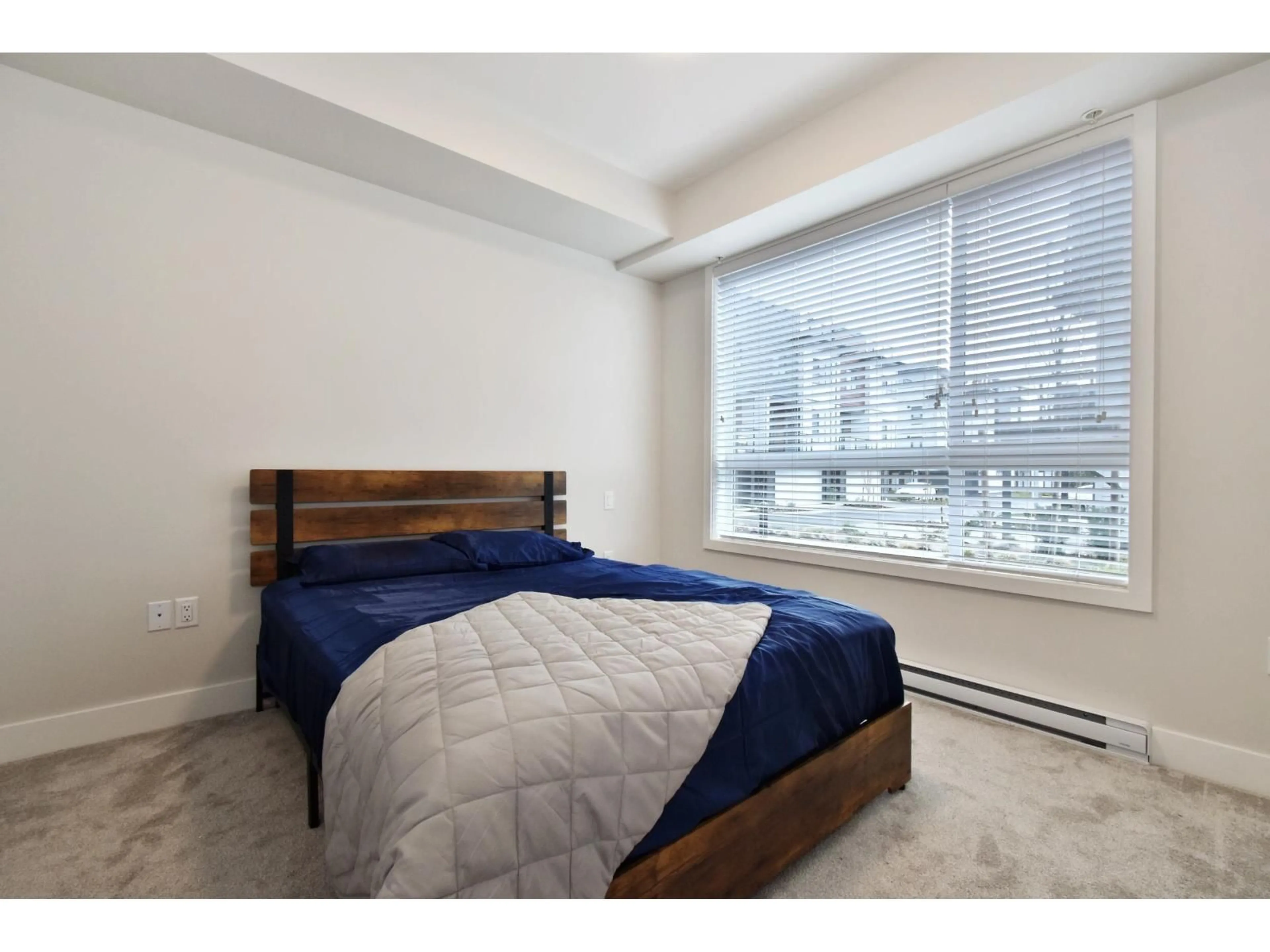 Bedroom with bed, unknown for 112 - 1514 MCCALLUM ROAD, Abbotsford British Columbia V2S0L8