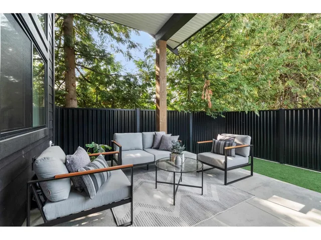 396 EAGLE STREET, Harrison Hot Springs 4