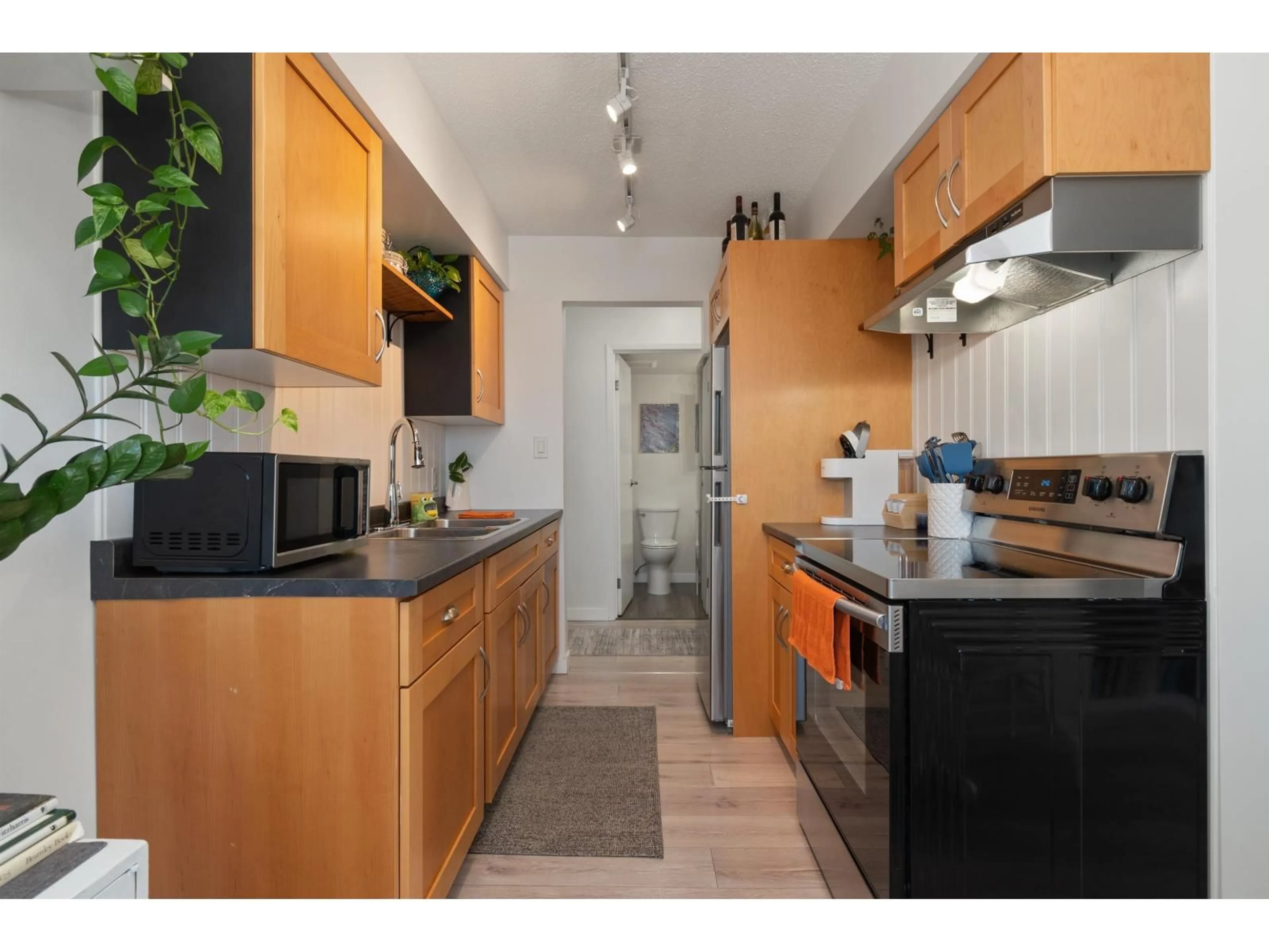 Standard kitchen, unknown for 313 - 2211 CLEARBROOK ROAD, Abbotsford British Columbia V2T2X4
