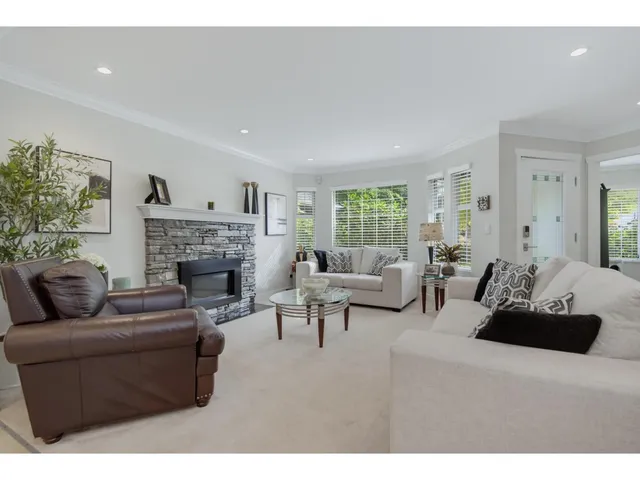 5695 185 STREET, Surrey 5