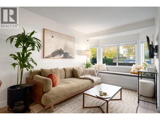 329 GARDEN DRIVE, Vancouver 3