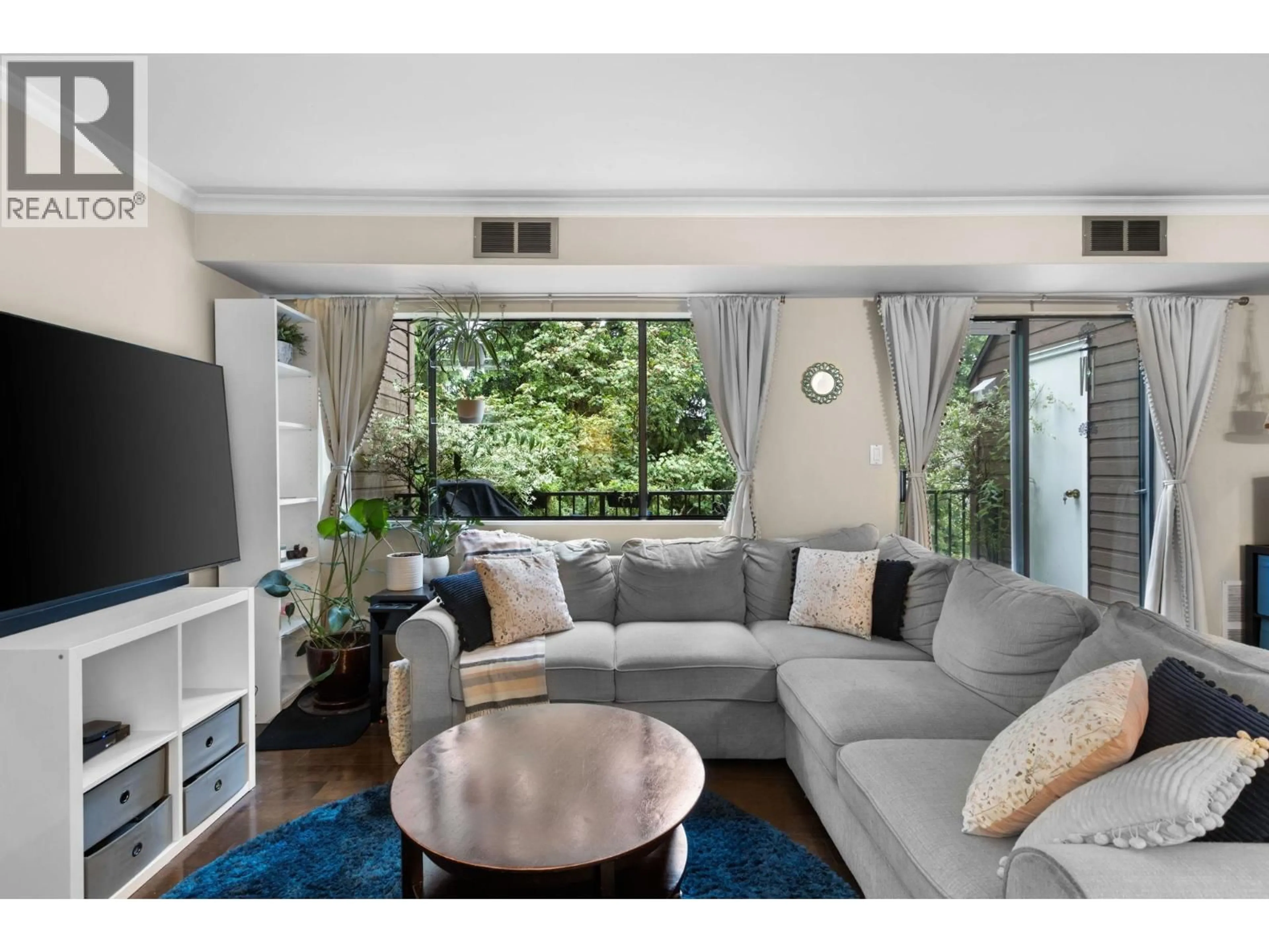 Living room with furniture, unknown for 1934 GOLETA DRIVE, Burnaby British Columbia V5A1P6