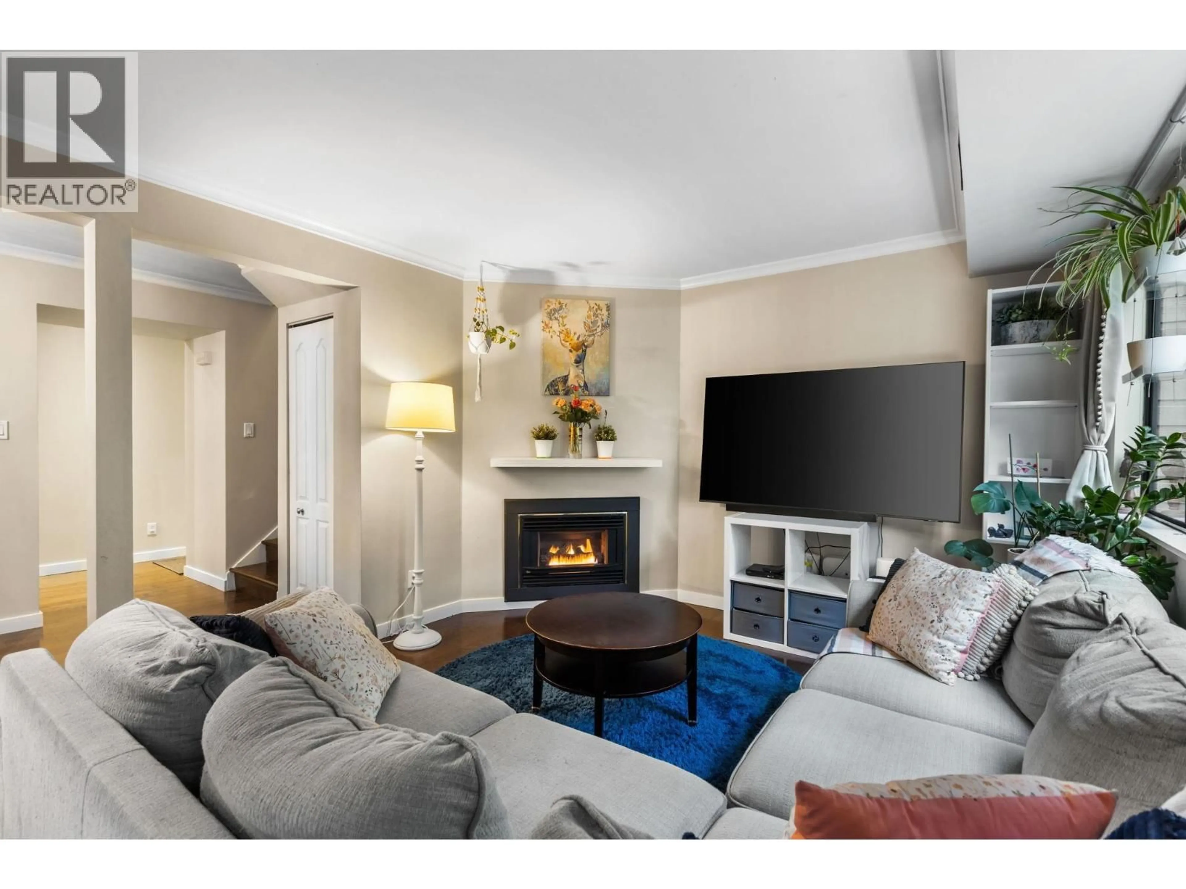 Living room with furniture, unknown for 1934 GOLETA DRIVE, Burnaby British Columbia V5A1P6