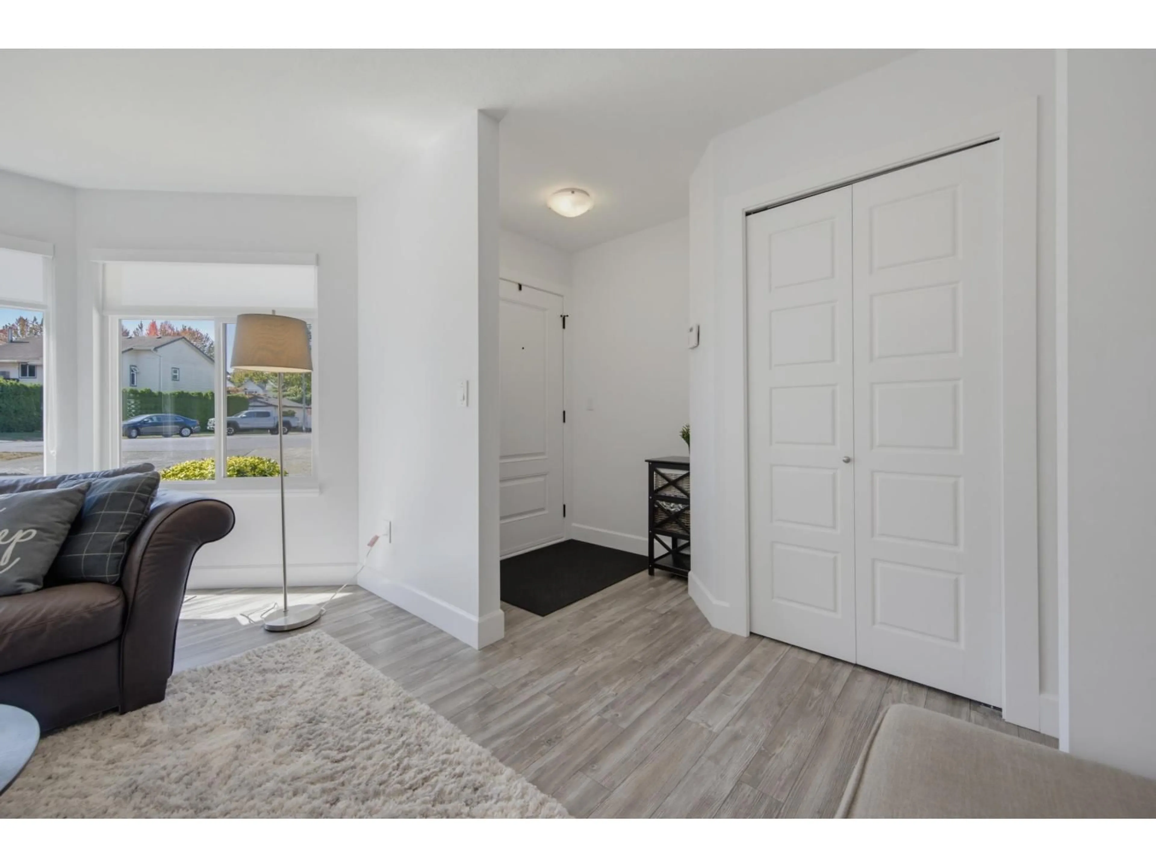 Indoor entryway for 21316 89A AVENUE, Langley British Columbia V1M1Z5