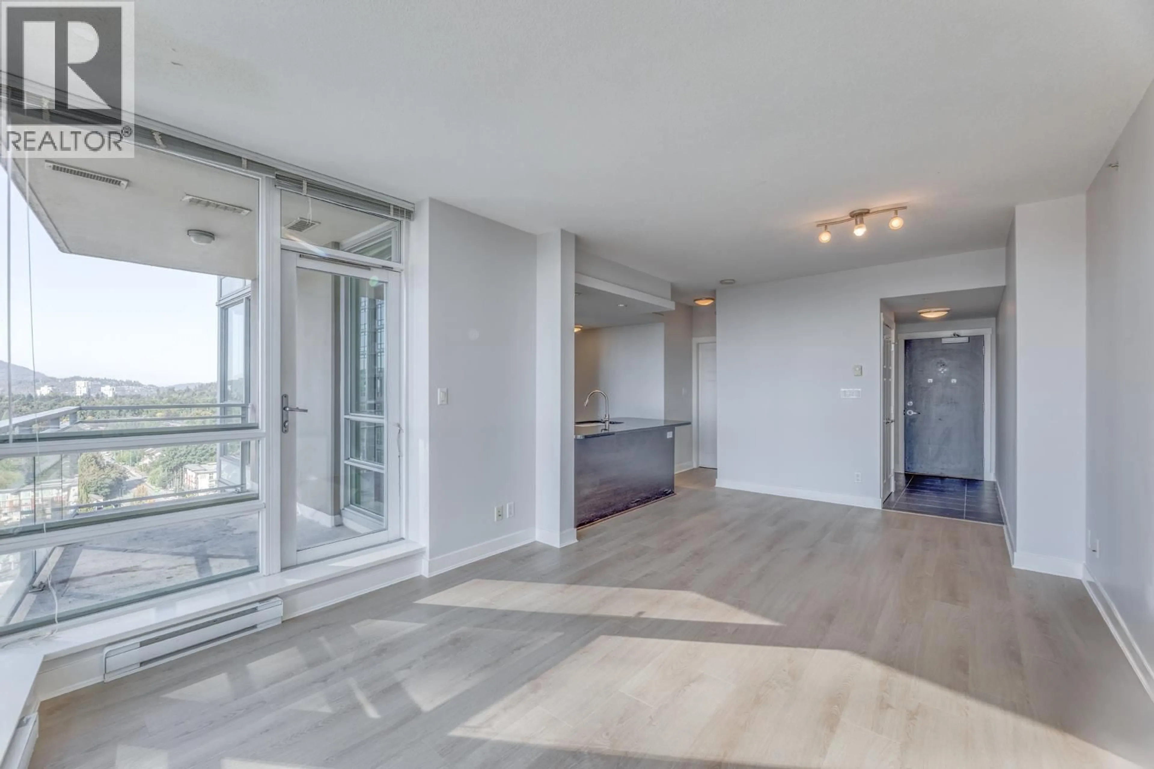 Unknown for 2501 - 2968 GLEN DRIVE, Coquitlam British Columbia V3B0C4