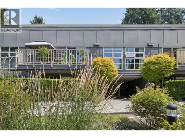 204 - 2832 CAPILANO ROAD, North Vancouver 3